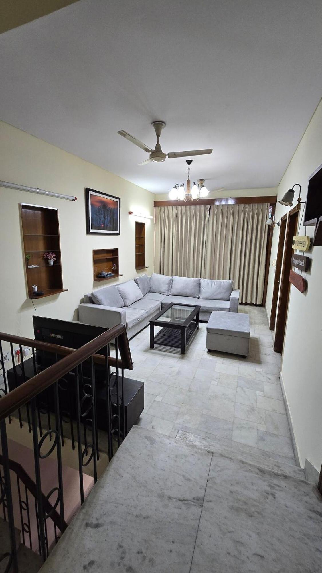 Urban Haven Private Floor Cr Park Gk2 New Delhi