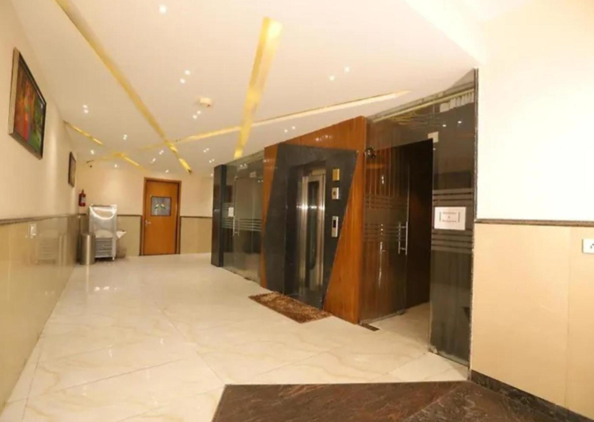 Hotel Stanley-Near Delhi Airport New Delhi