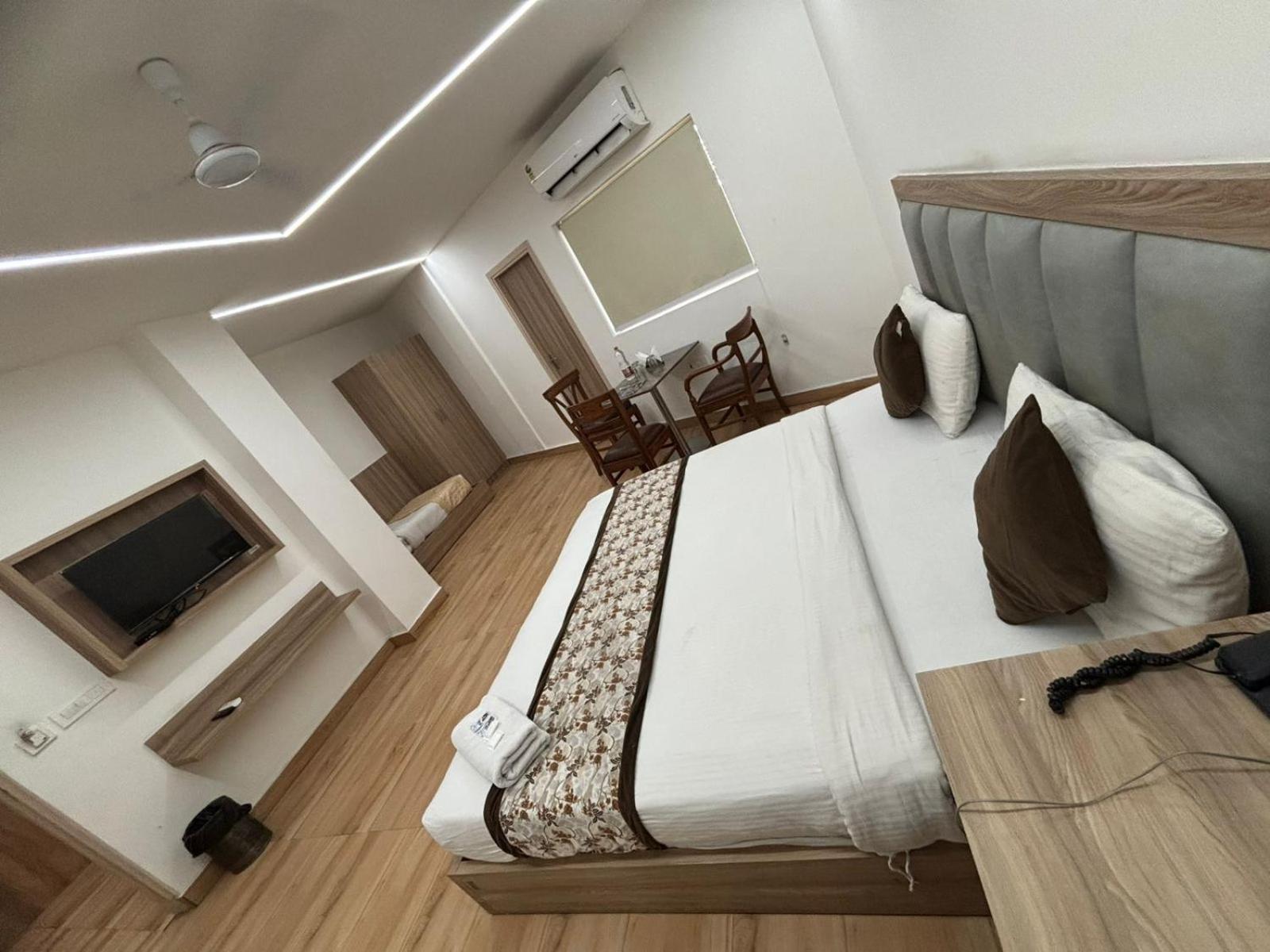 The Metropolitan Igi Airport 4*