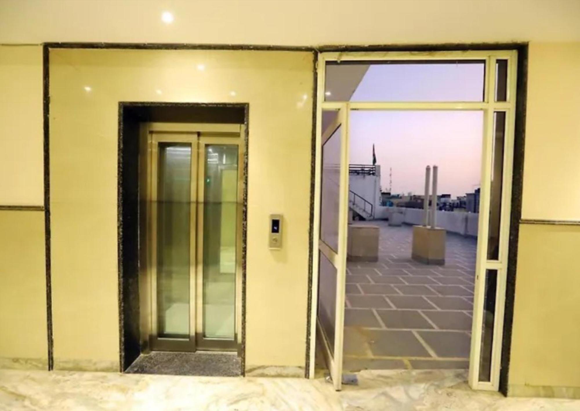 Hotel Hotel Stanley-Near Delhi Airport 4*