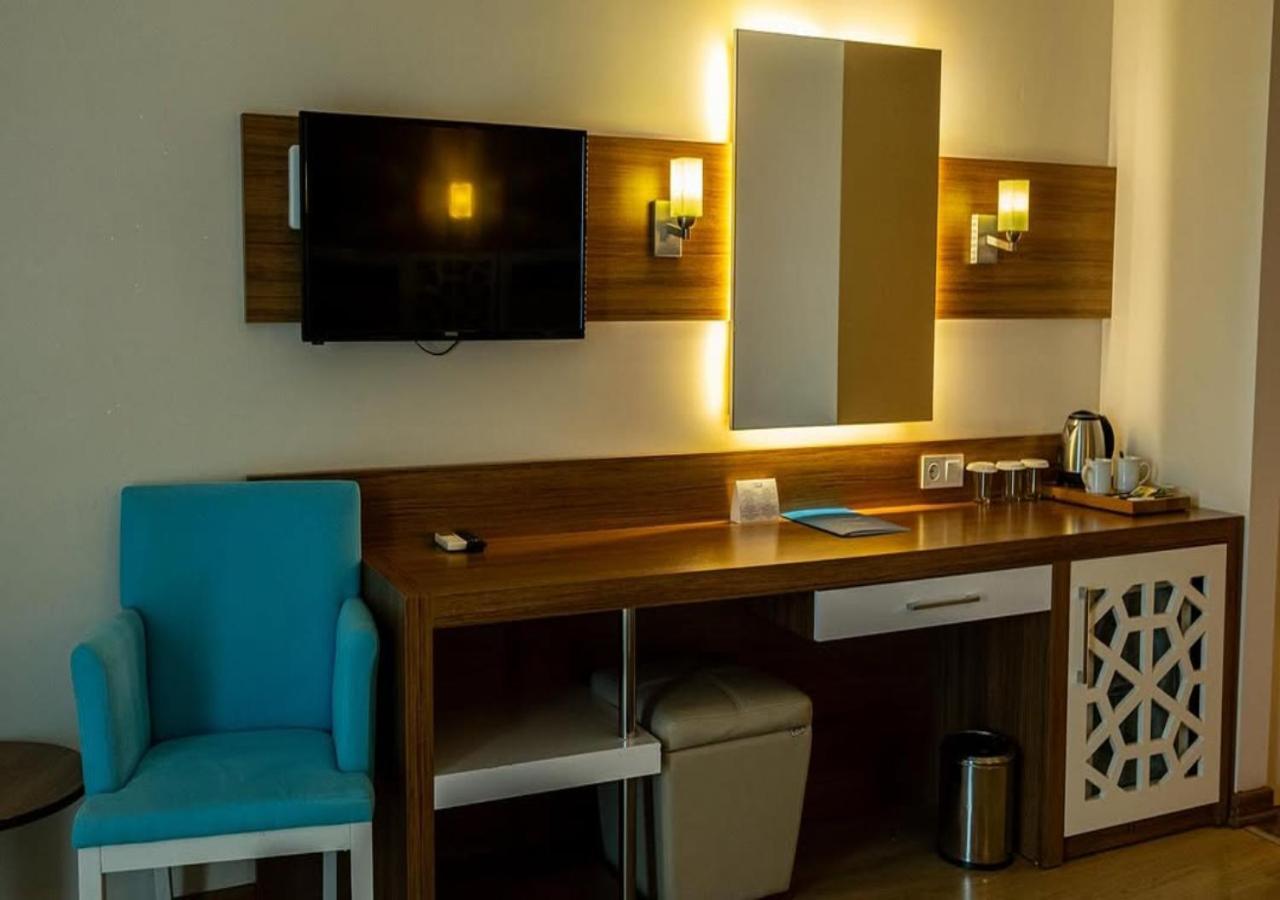 Belwood Near Igi Delhi Airport Hotel