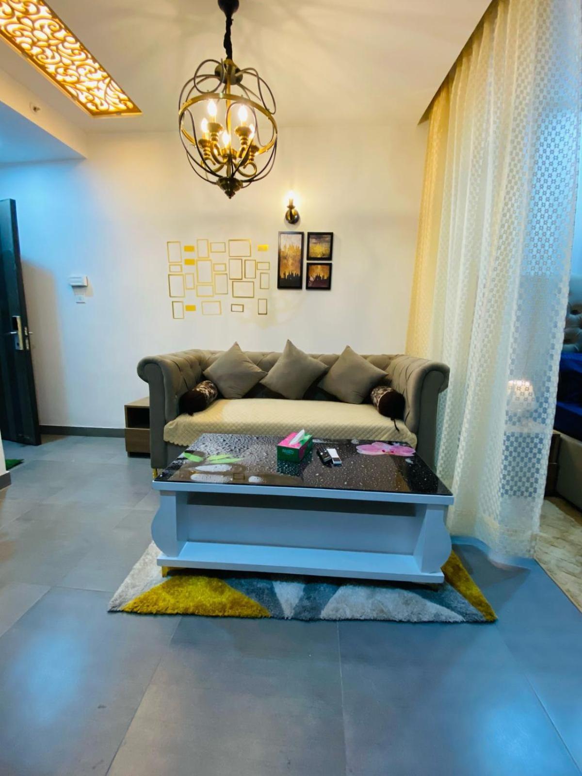Homestay Sky At 39 Floor New Delhi