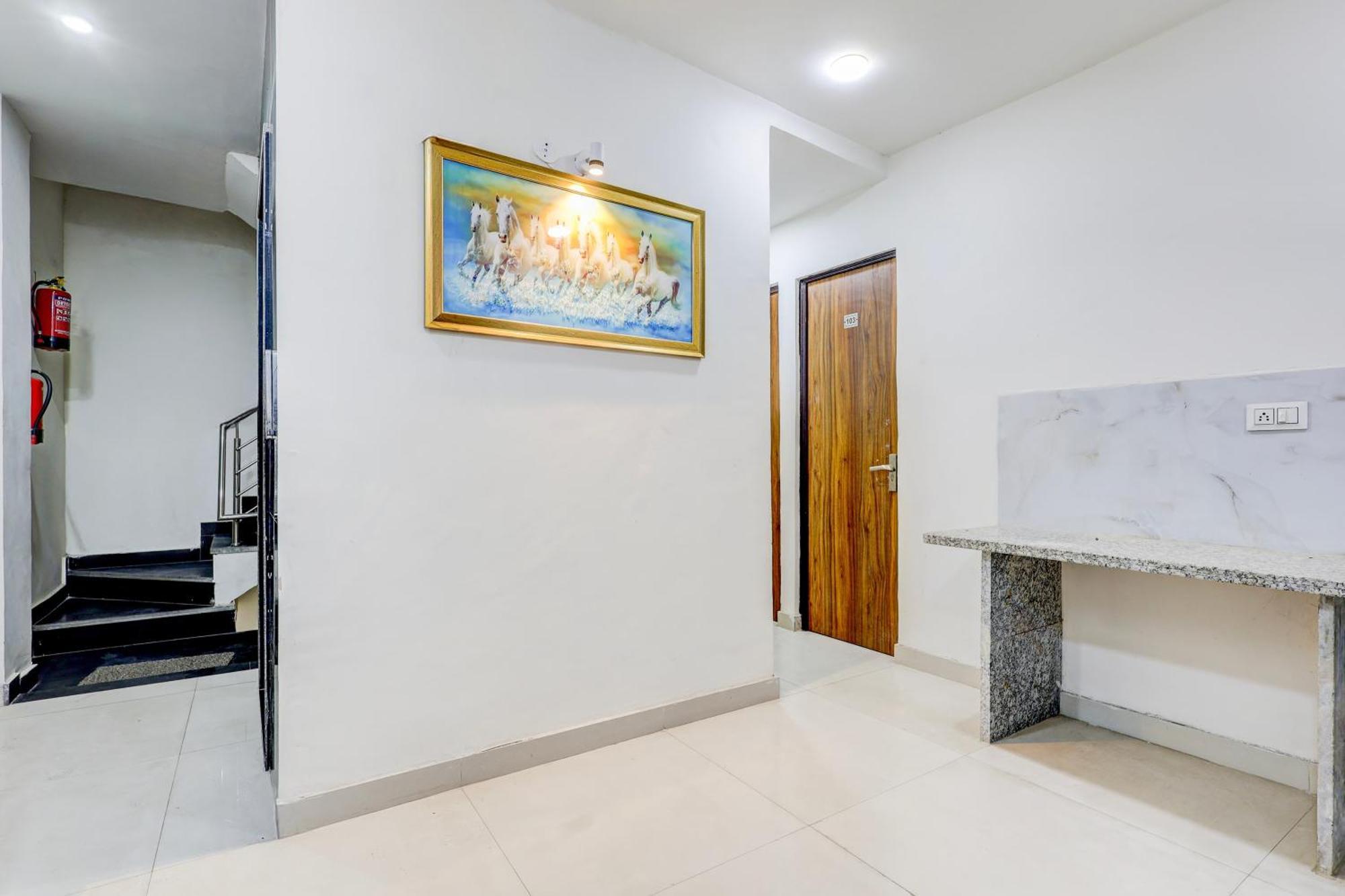 Super O Sector 25 Near Iskcon Temple Formerly Amazing House Hotel *