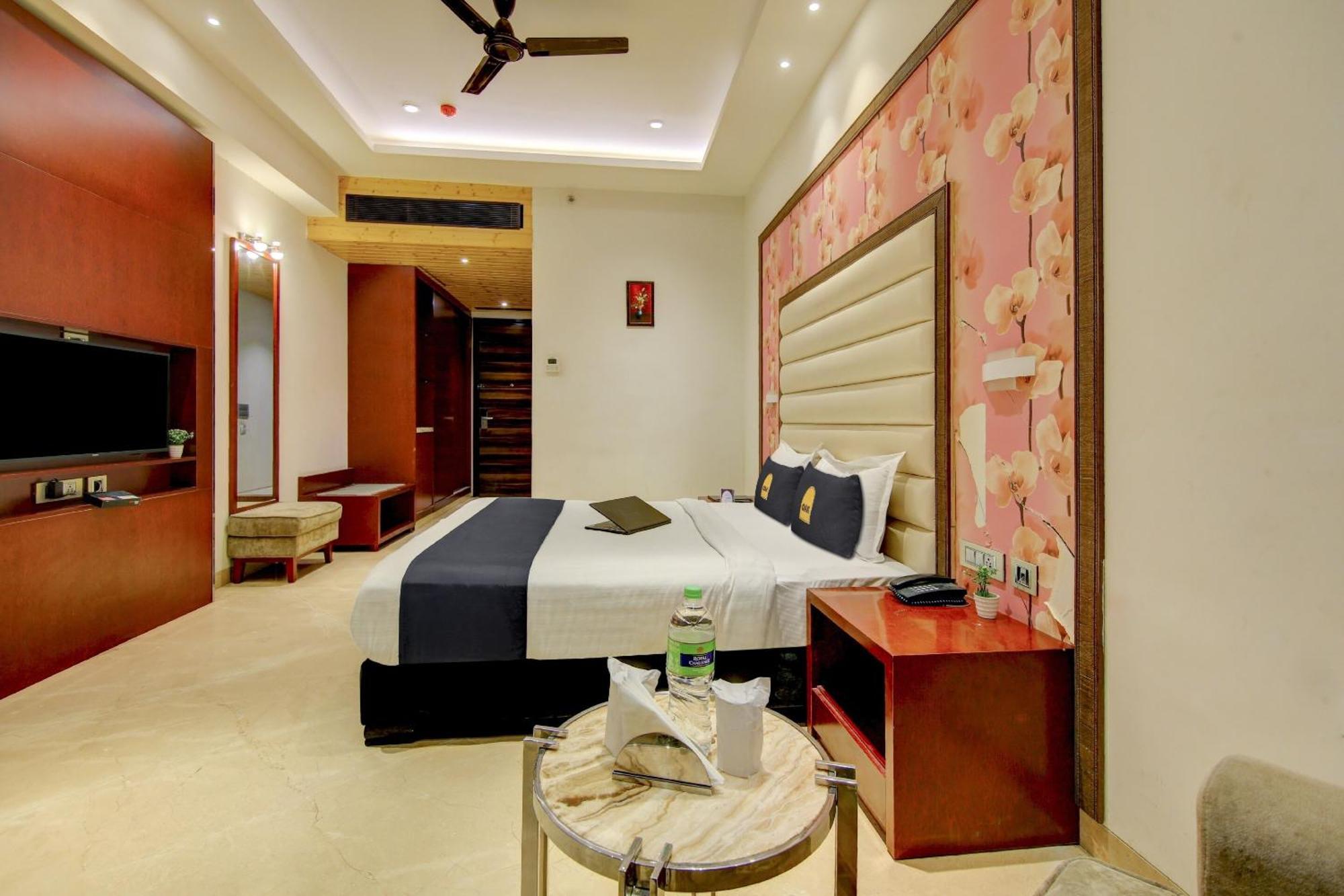 Townhouse Oak C Pearls Delhi (National Capital Territory of India)