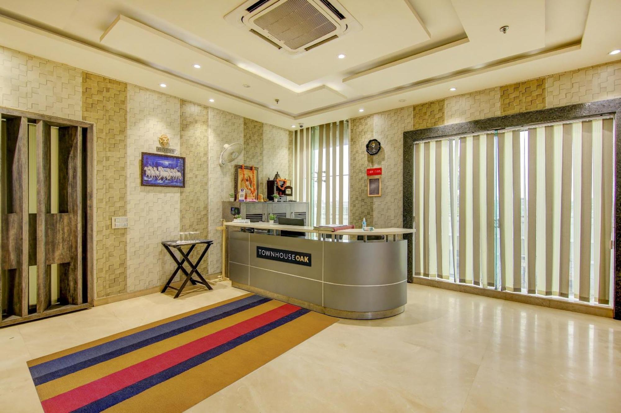 Hotel Townhouse Oak C Pearls Delhi (National Capital Territory of India)