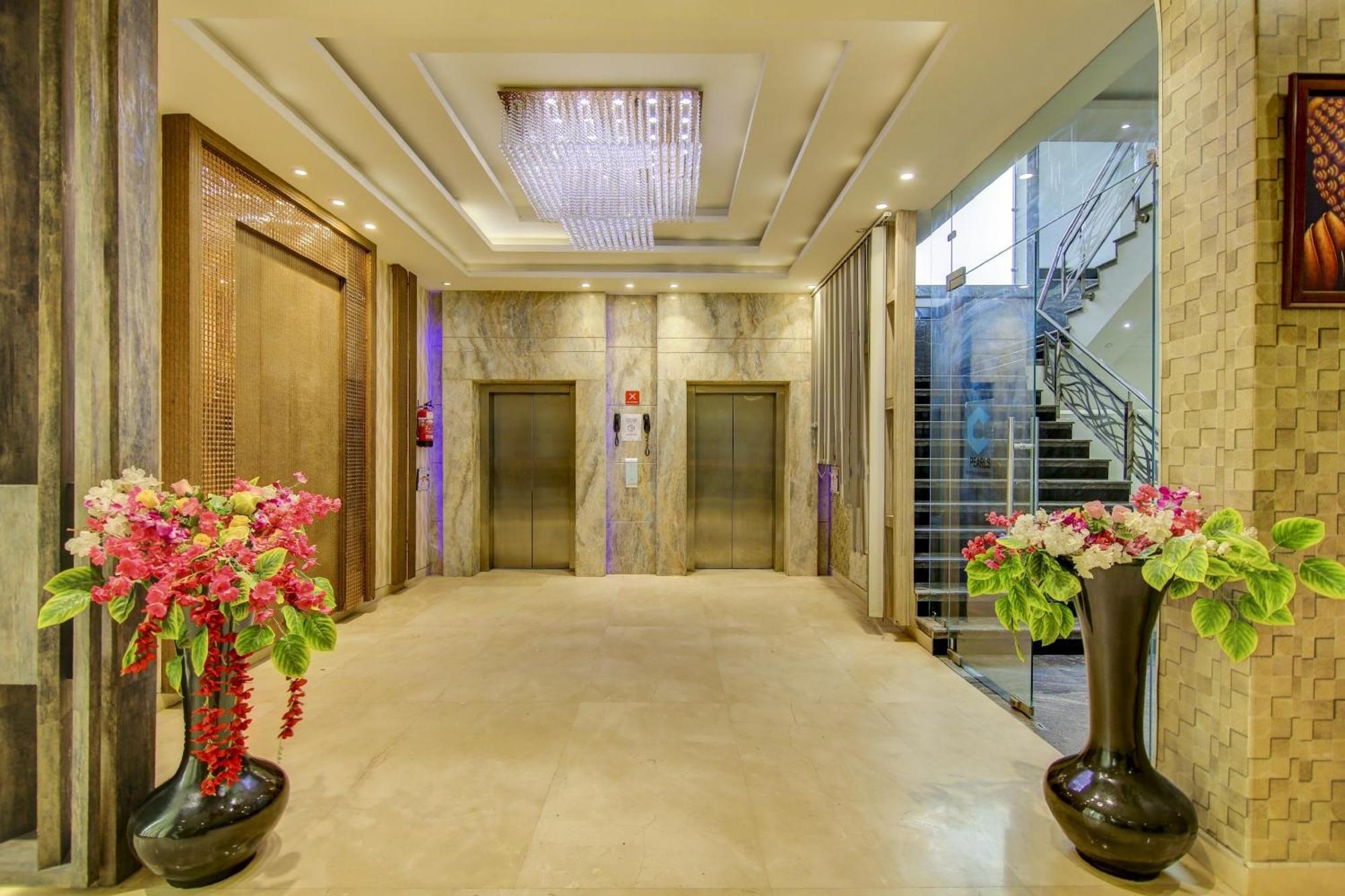 Townhouse Oak C Pearls Delhi (National Capital Territory of India)