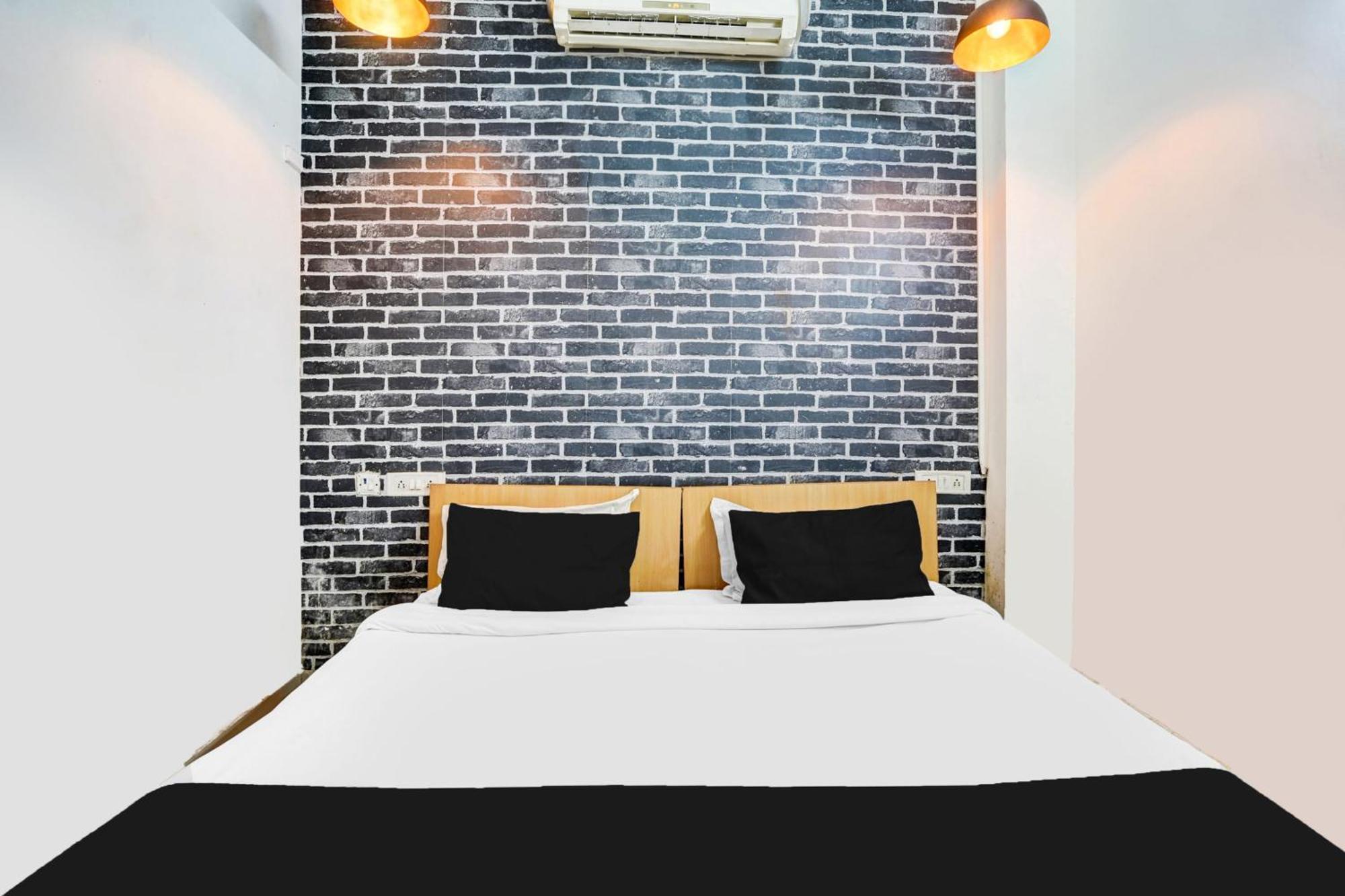 O Krishna Apartment *