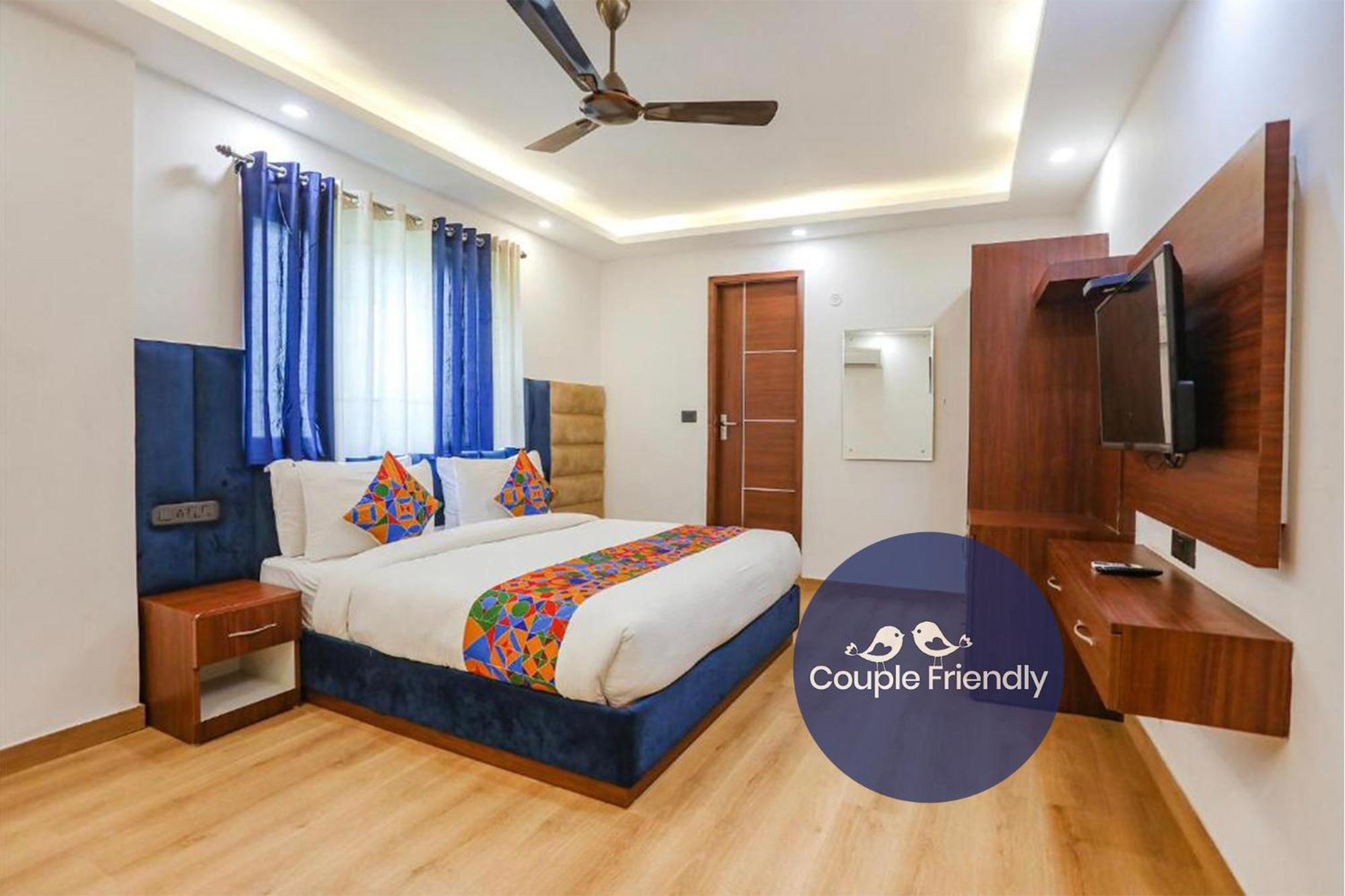 Fabhotel Rs Golden - Nr Nehru Place Market Hotel