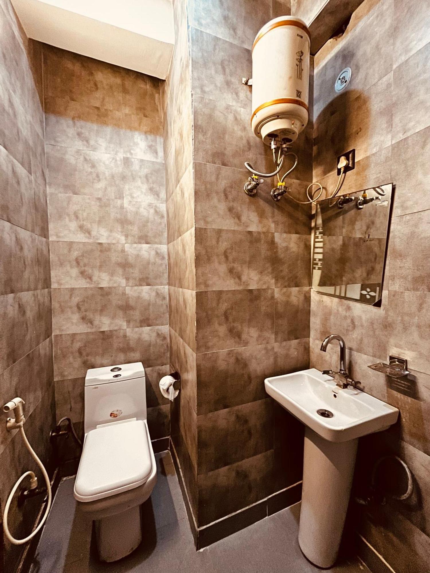 Hotel Franklein Delhi Aerocity 4*