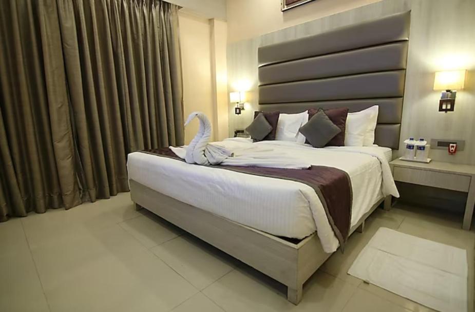 Saros Near Delhi Airport By Gross Group New Delhi