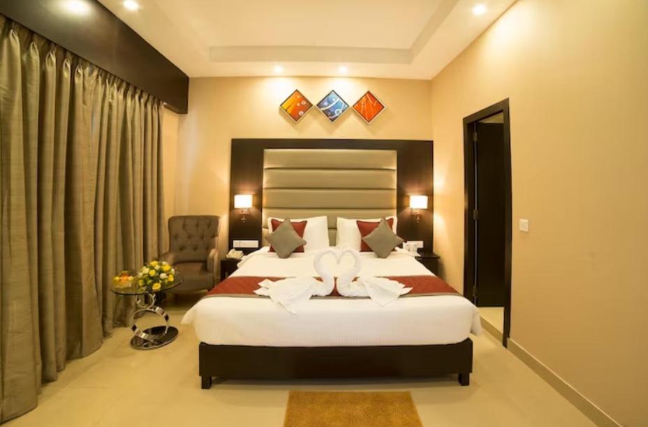 Saros Near Delhi Airport By Gross Group
