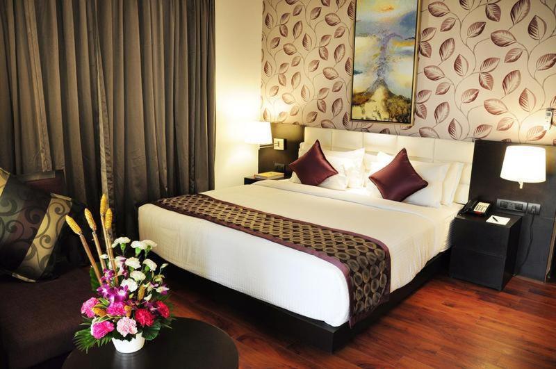 Hotel Saros Near Delhi Airport By Gross Group