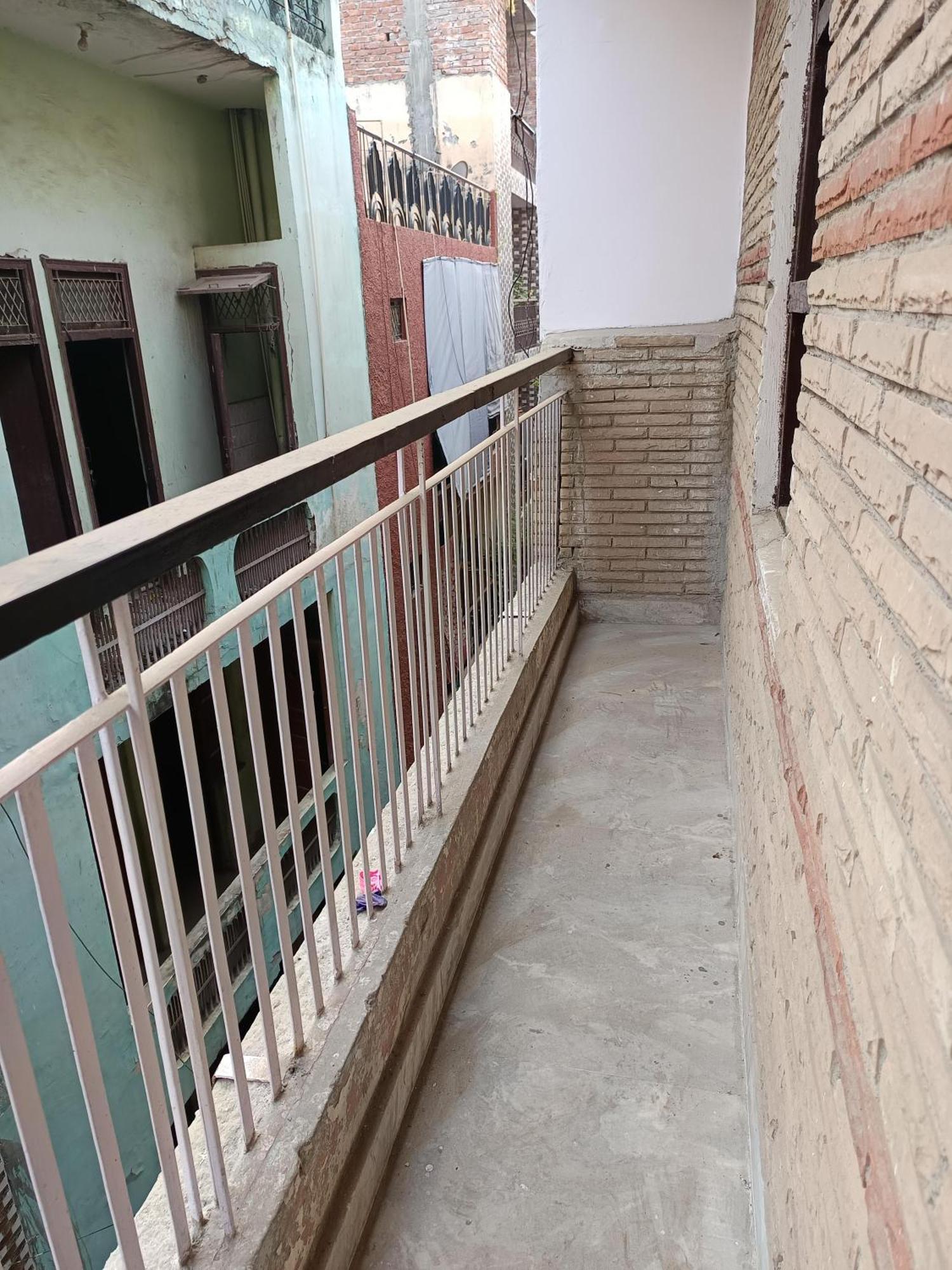 Hotel Haveli Heritage --- 200 Meters From Nizamuddin Railway Station New Delhi