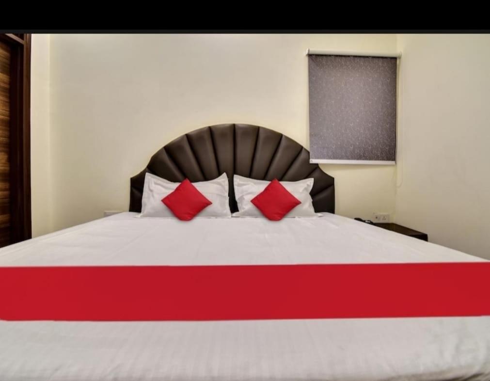 Hotel Sukoon - Ramesh Nagar 3*