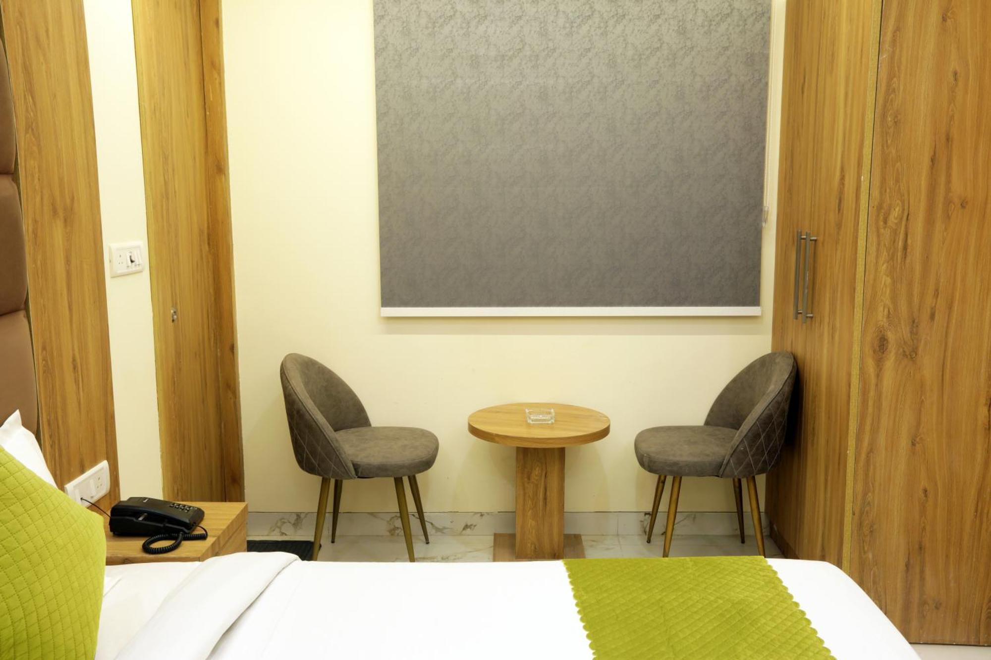 Hotel New Luxx - Near Igi Airport Nova Deli