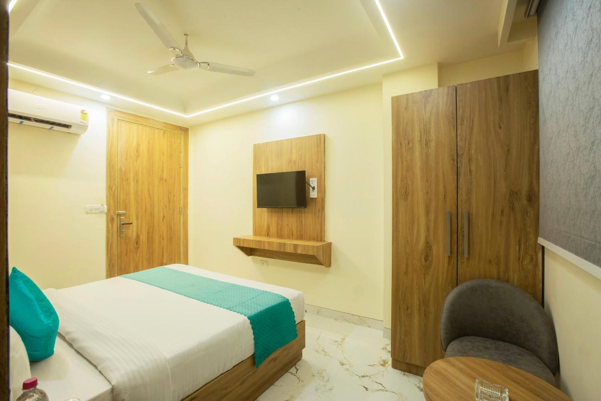 New Luxx - Near Igi Airport Hotel Nova Deli