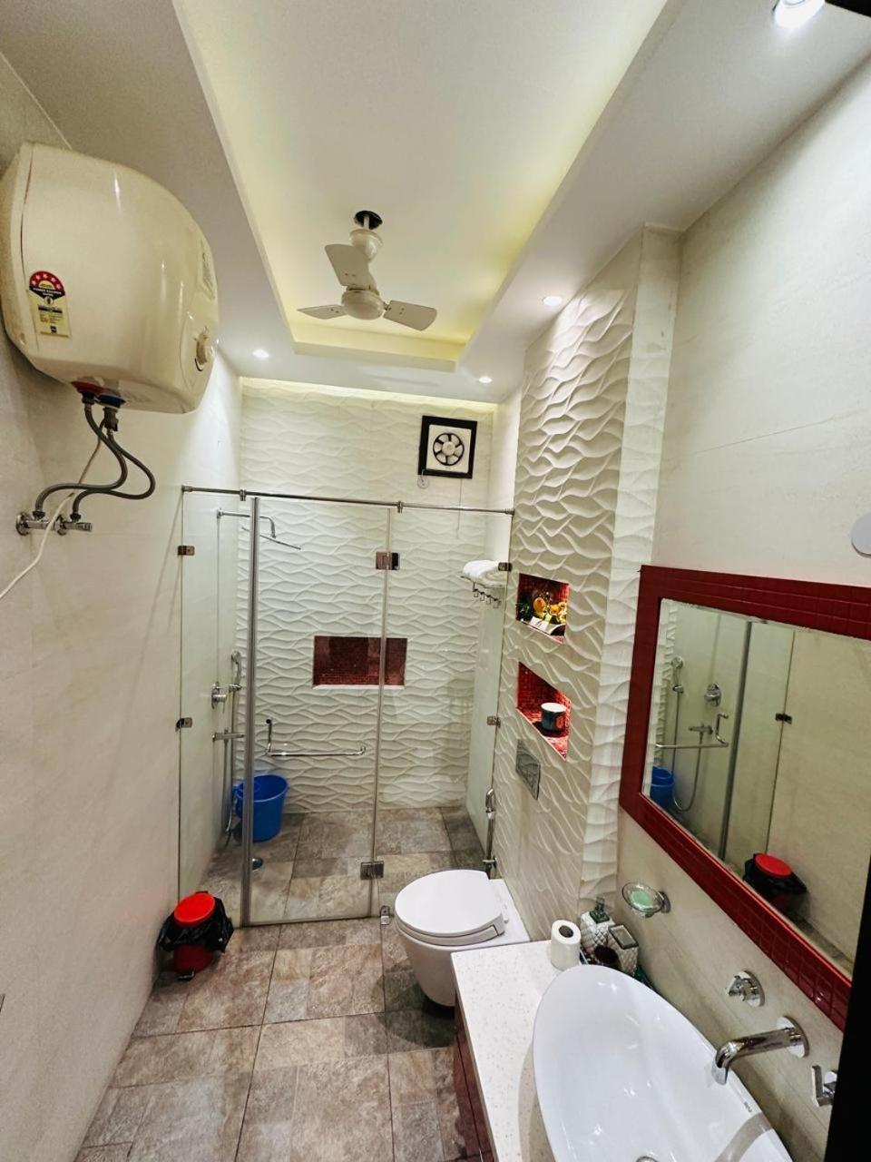 Jpm Home's With Luxury Homestay