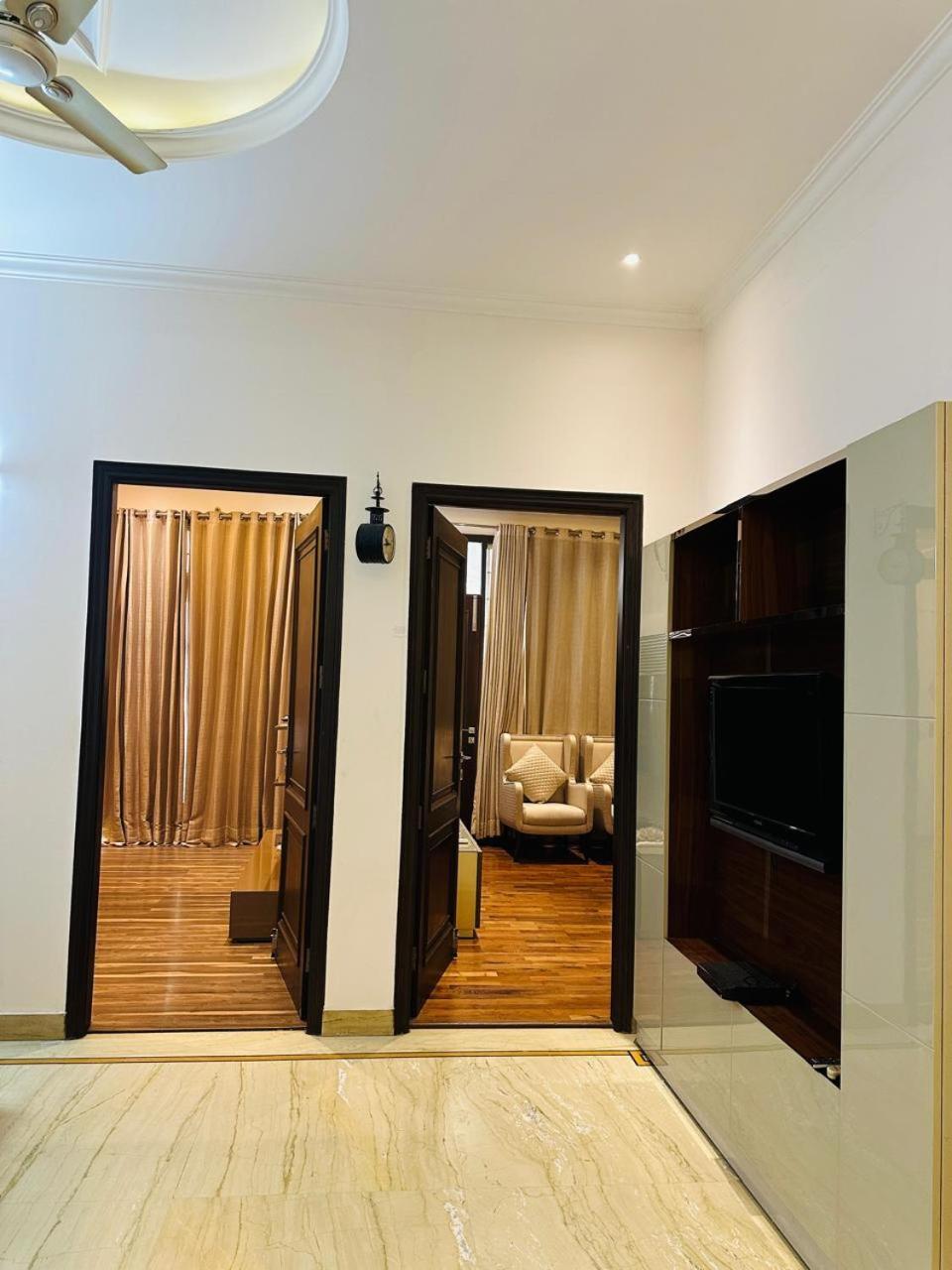 Jpm Home's With Luxury