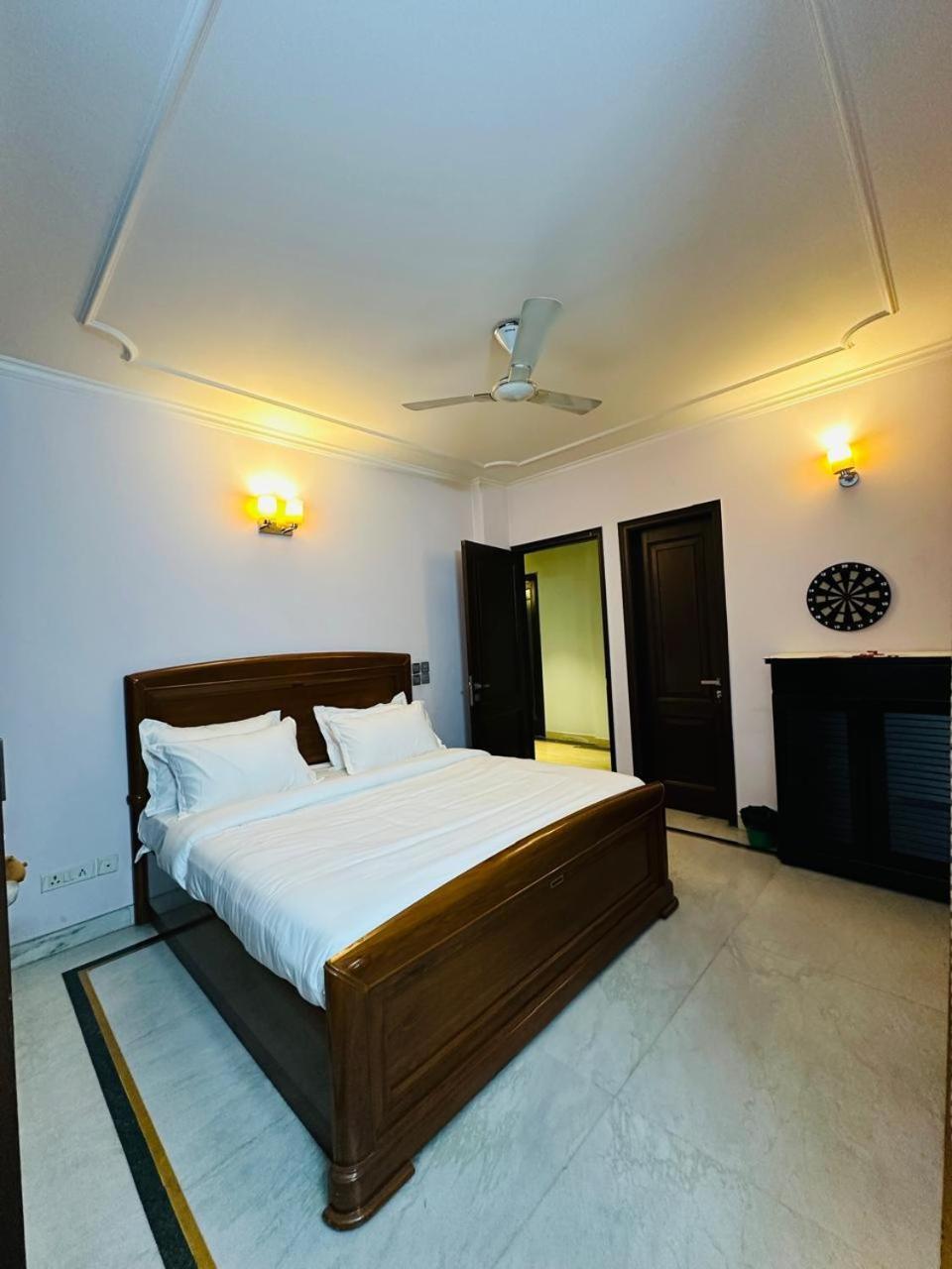 Jpm Home's With Luxury New Delhi