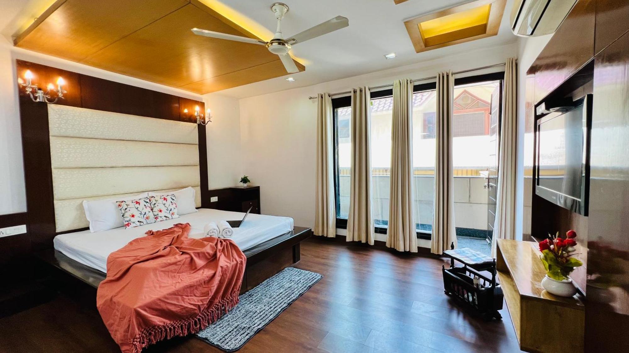 Olive Service - Green Park Apartment New Delhi