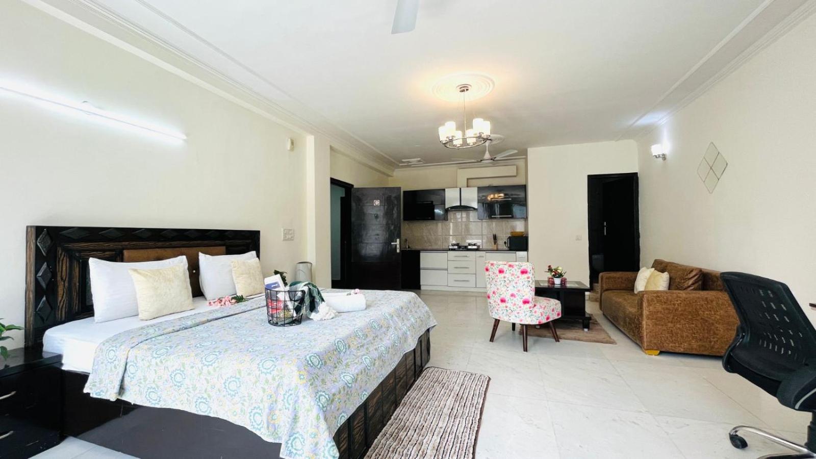 Apartment Olive Service - Defence Colony *
