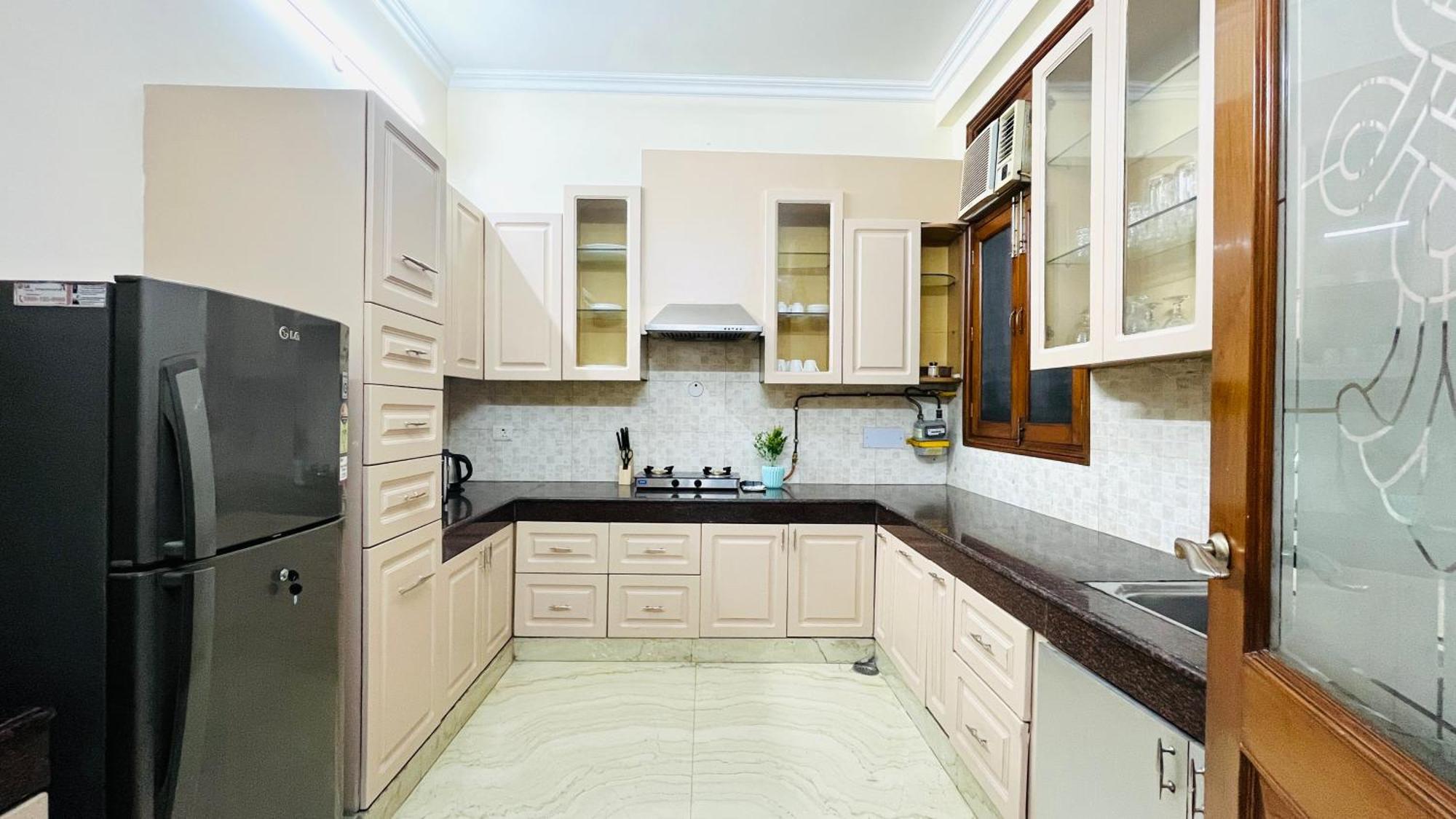 Olive Service - Green Park Apartment New Delhi