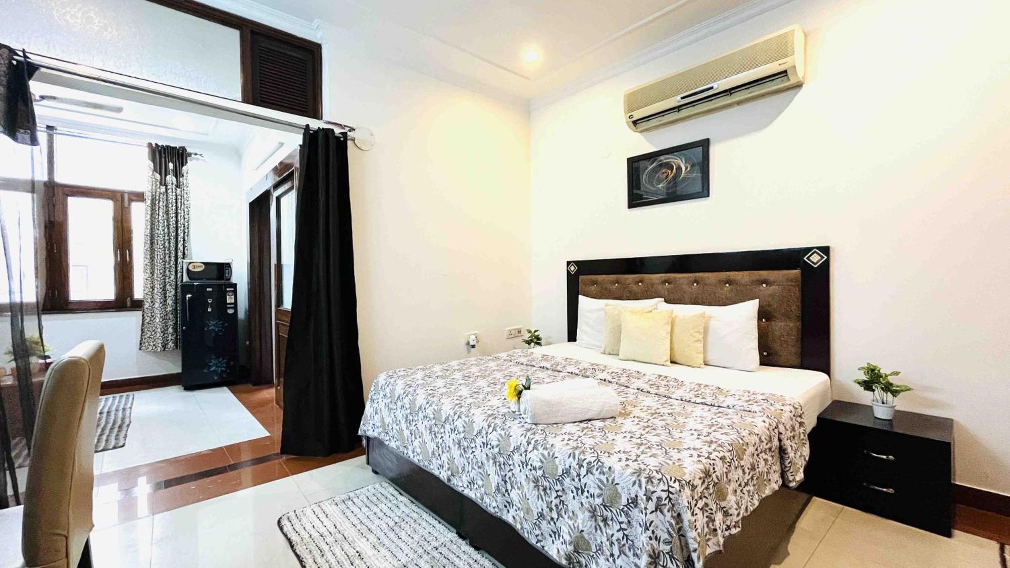 Apartment Olive Service - Defence Colony *