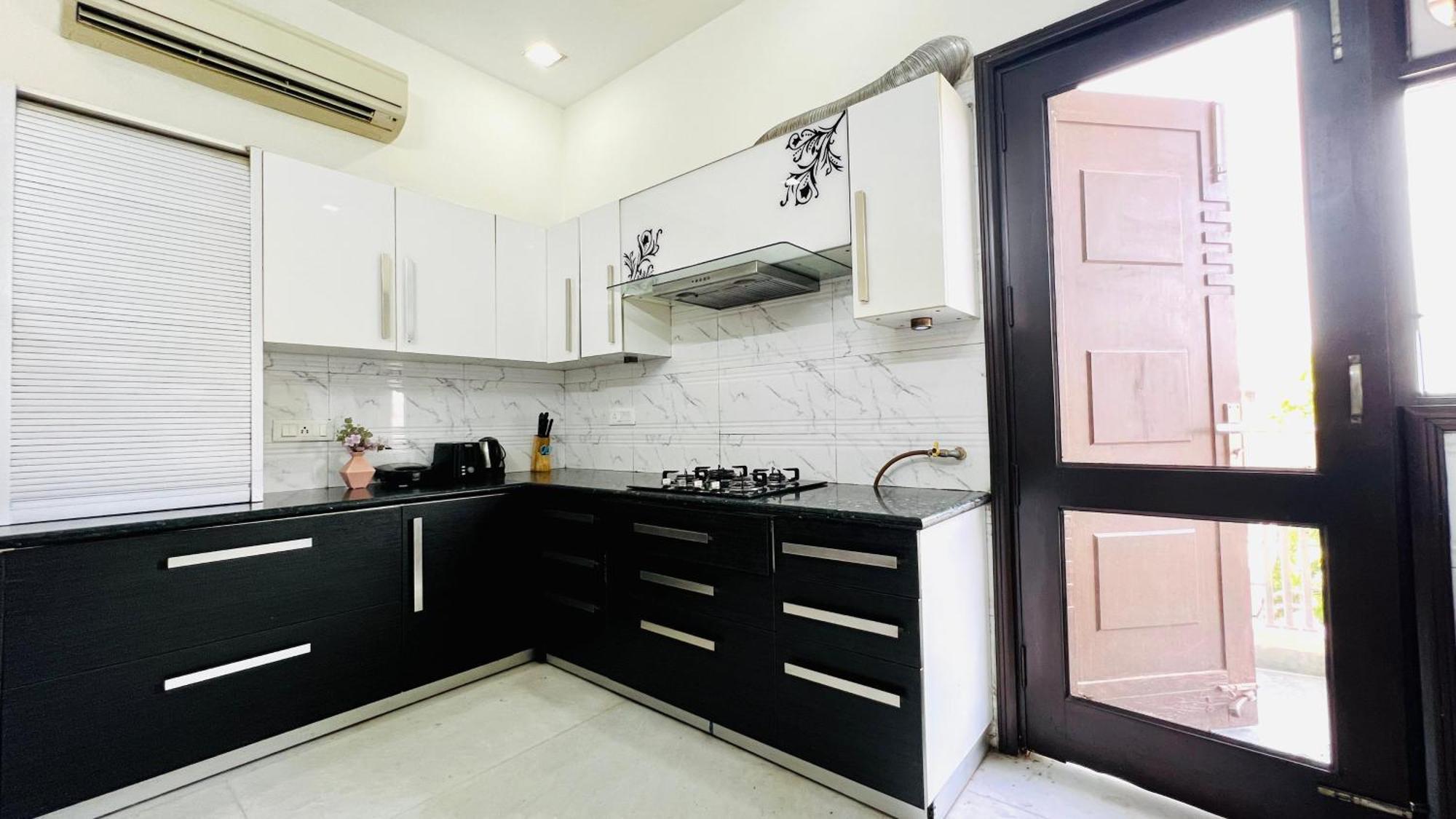 Apartment Olive Service - Greater Kailash
