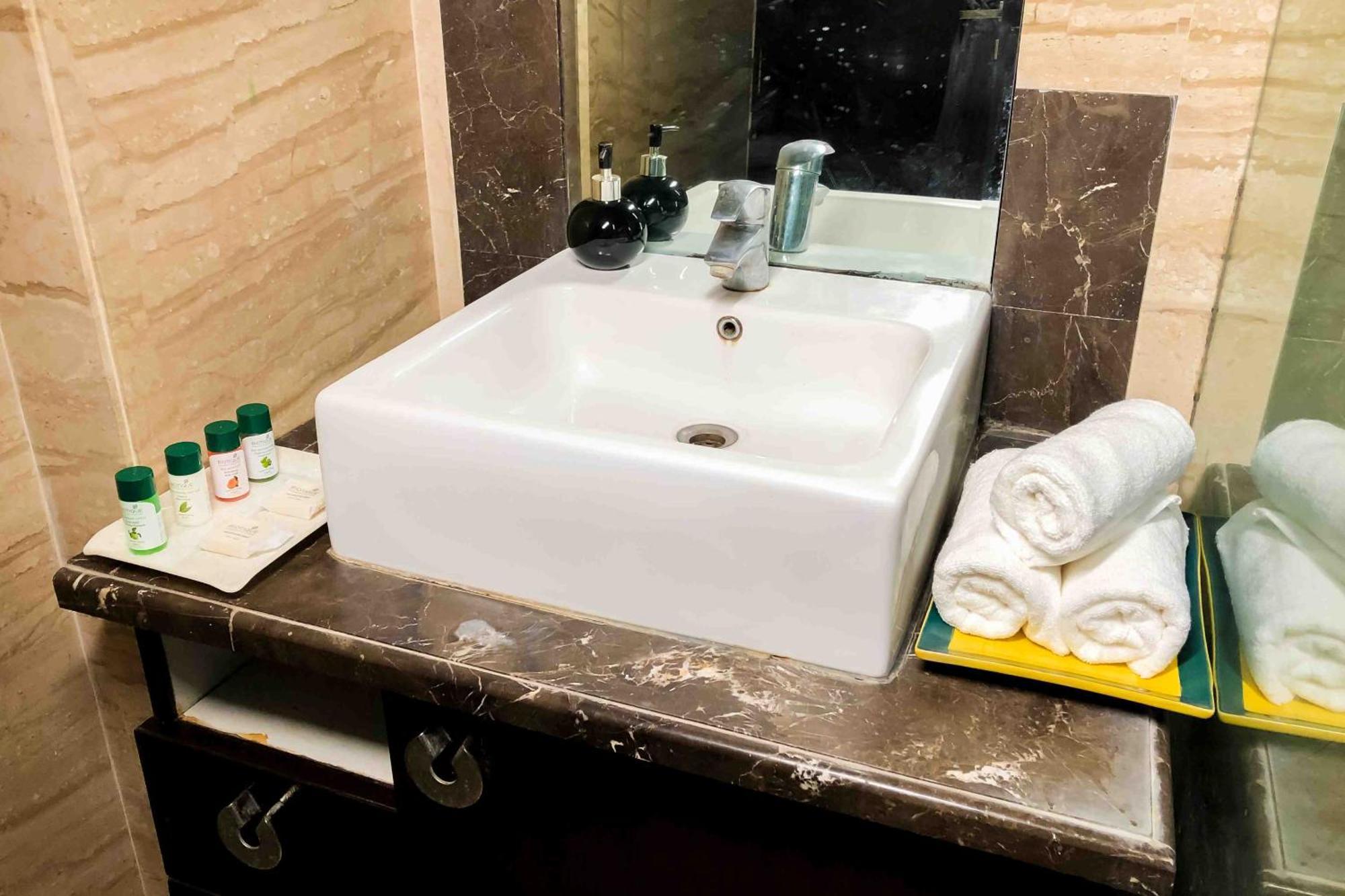 Olive Service - Greater Kailash Apartment
