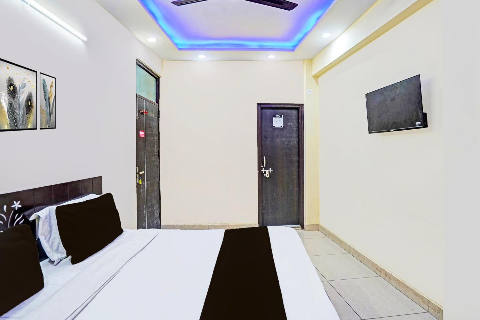 Hotel O Royal New Delhi