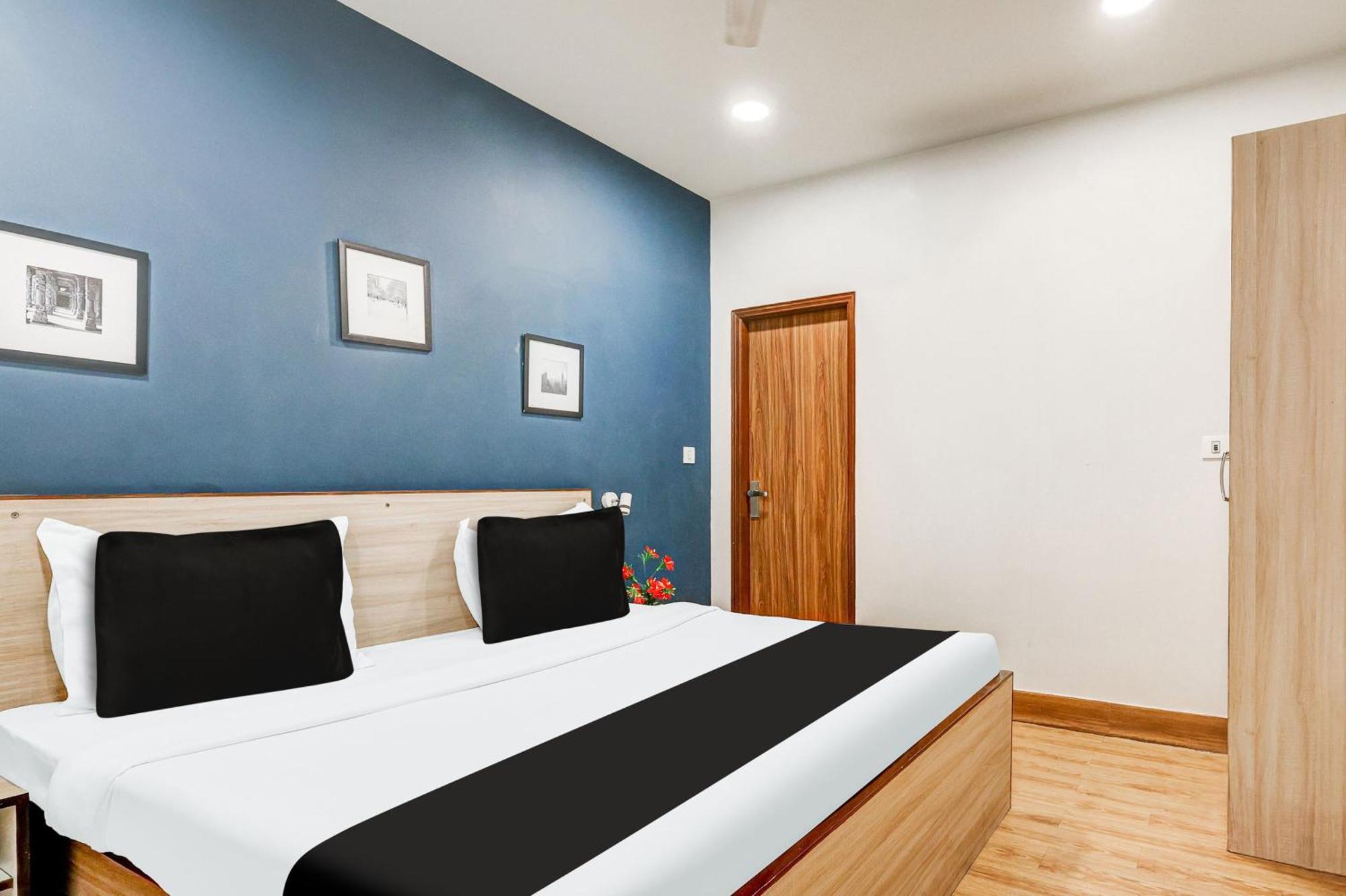 Hotel Super Collection O Palam Near Railway Station Nova Deli