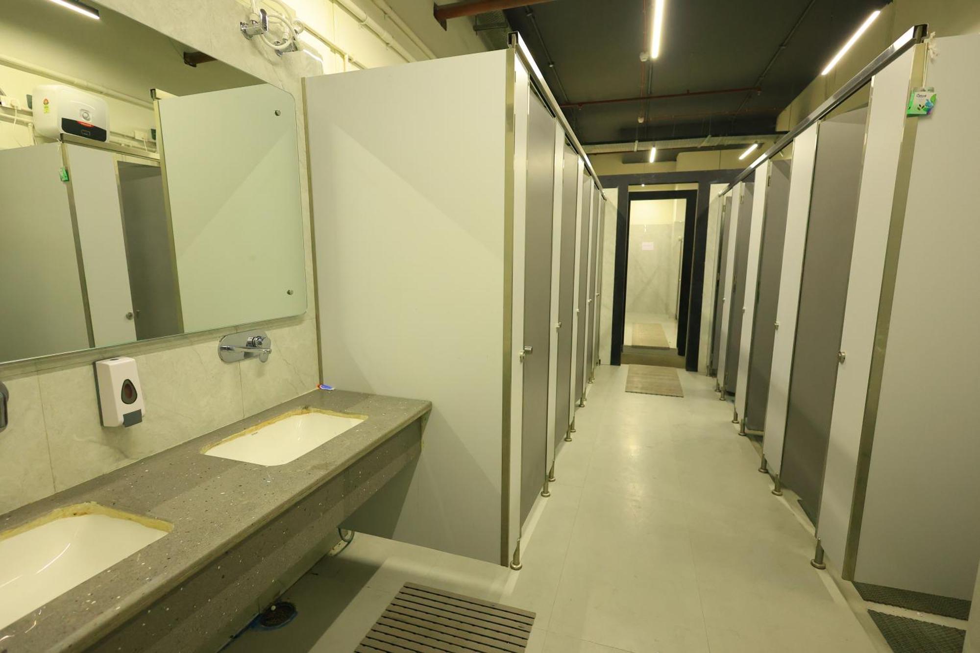 Hostel The Metrostay At Railway Station *
