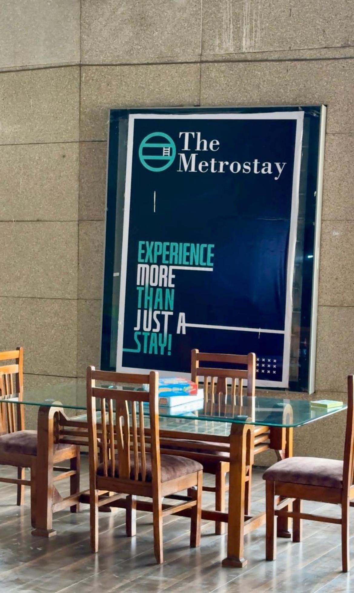 The Metrostay At Railway Station New Delhi