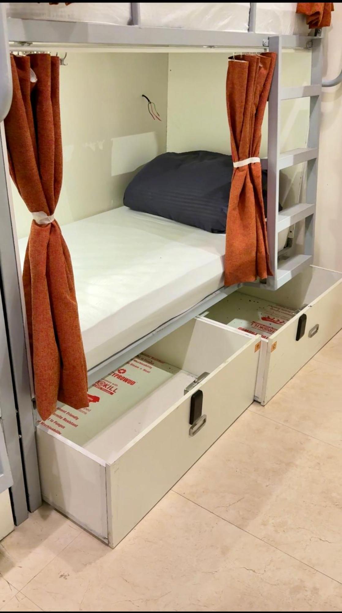 The Metrostay At Railway Station *