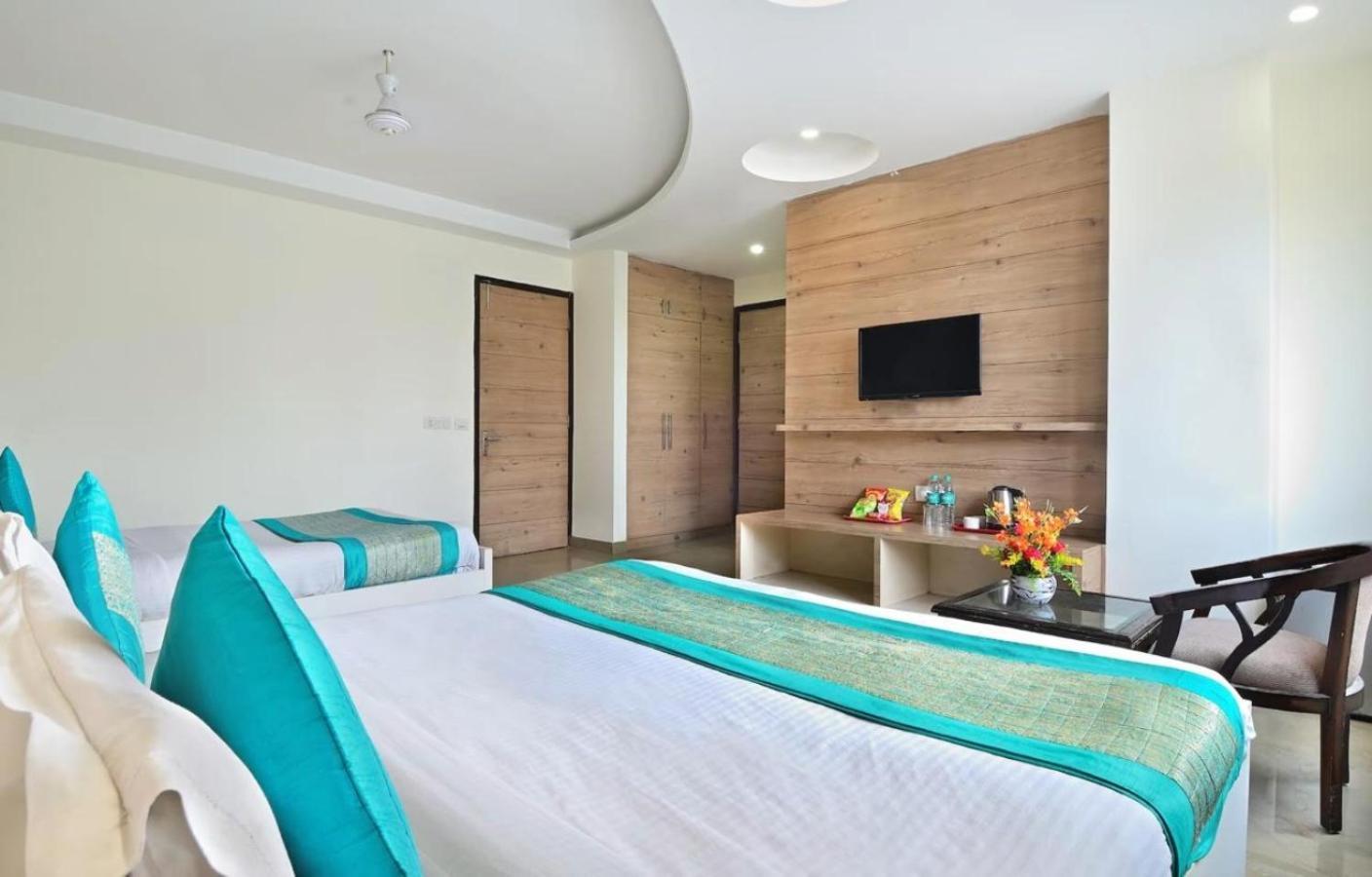 Good Luck By Jmd Group Near Delhi Igi Airport Hotel New Delhi