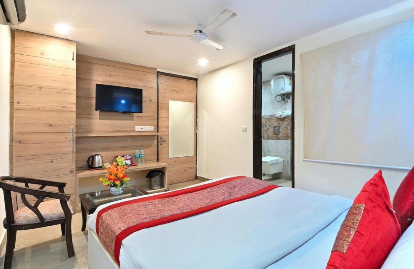 Hotel Good Luck By Jmd Group Near Delhi Igi Airport