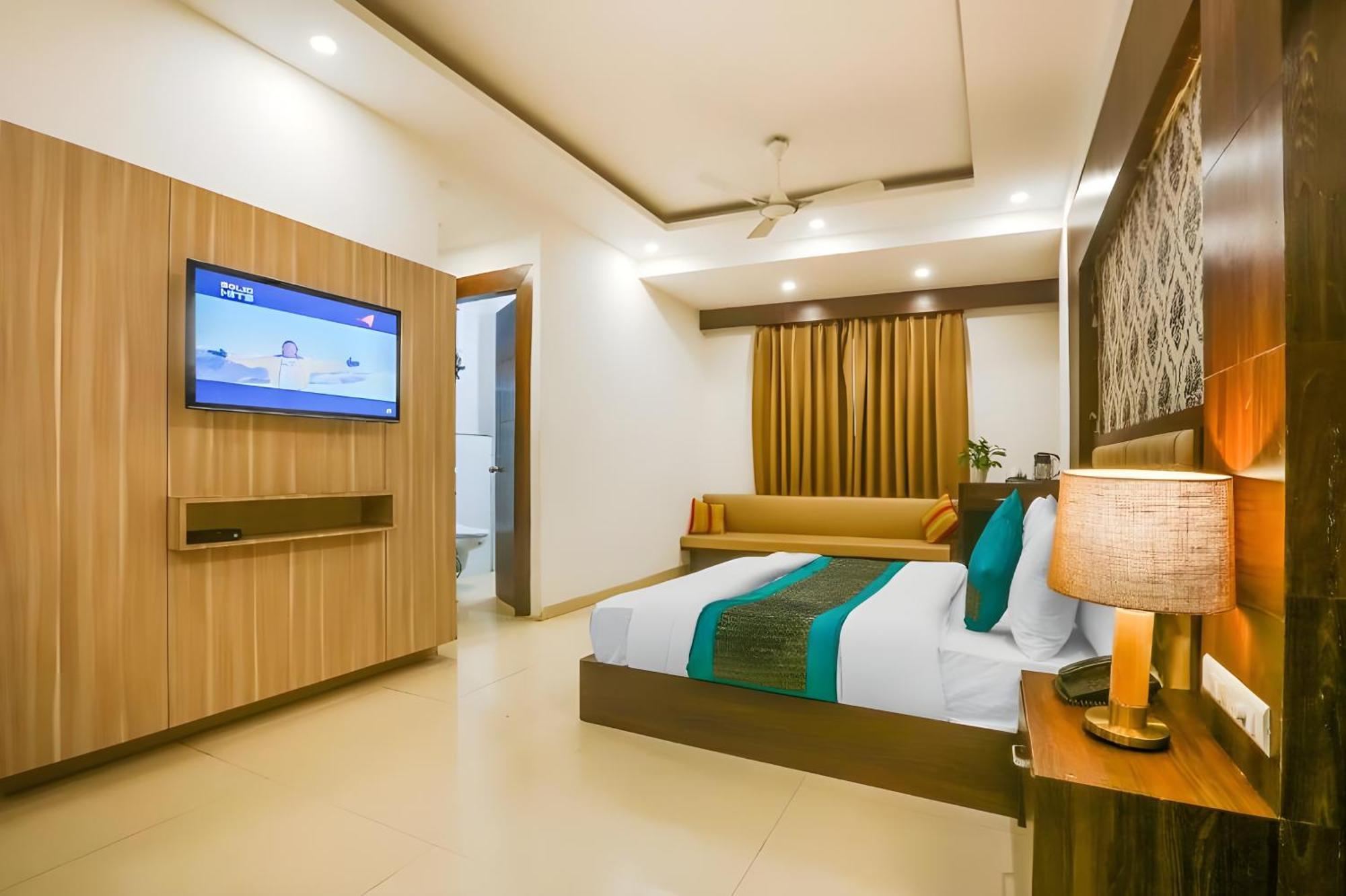 Almaty International With Free Airport Transffer Hotel 4*