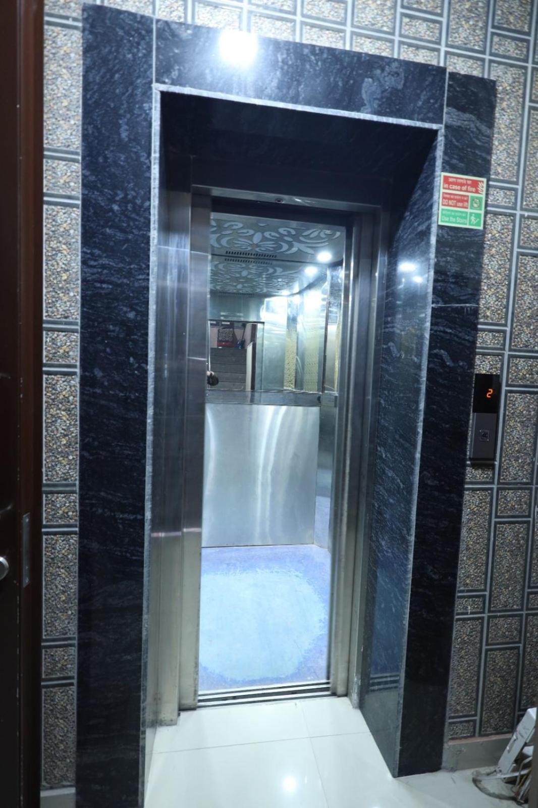 Paramont Airport 4* New Delhi