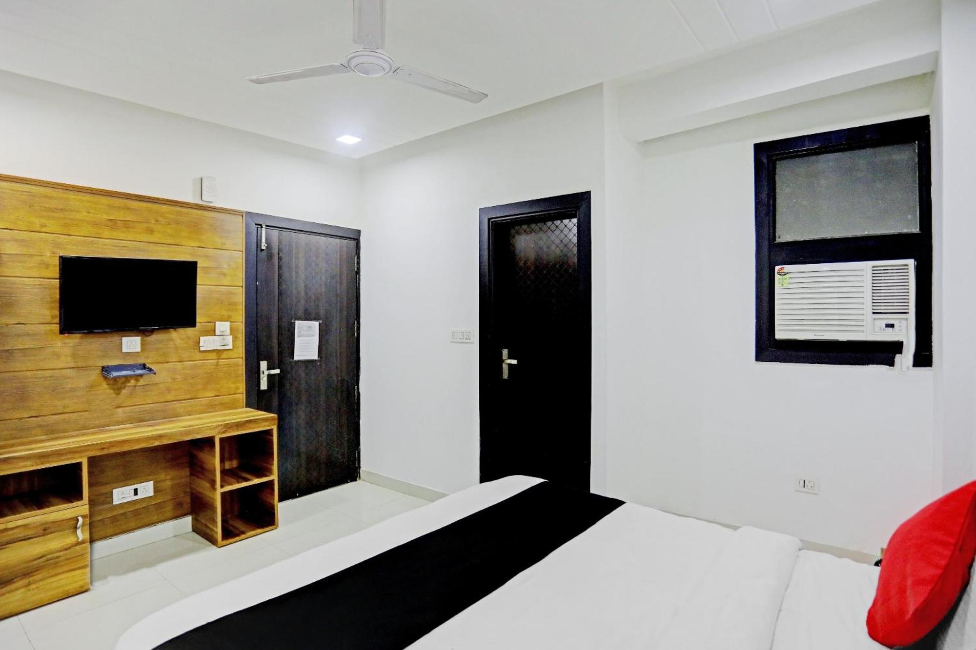 Hotel O Zion
