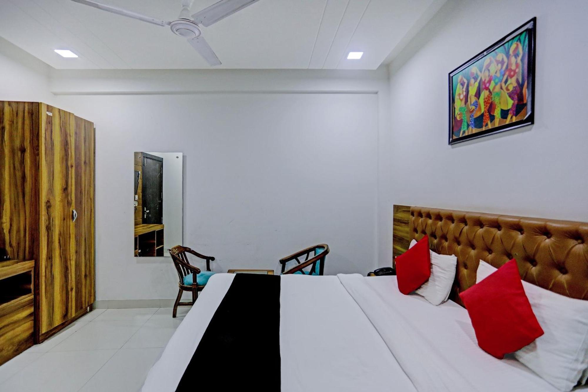 Hotel O Zion