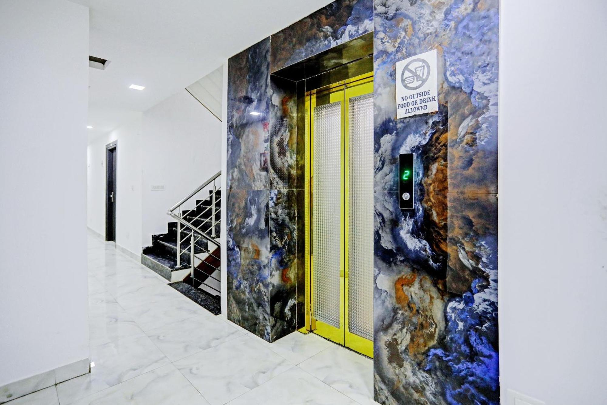 Hotel O Zion