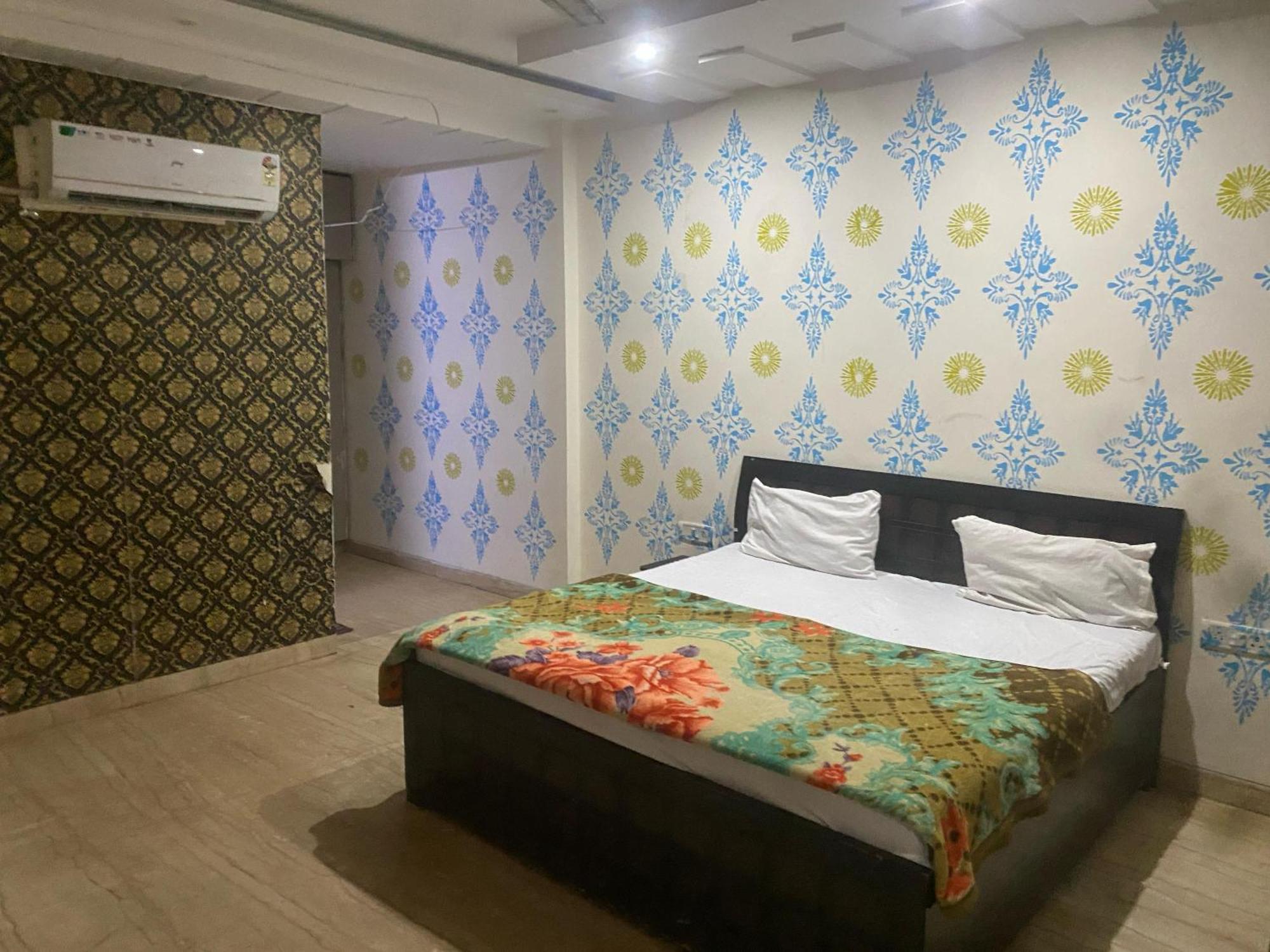 Pari Residency New Delhi