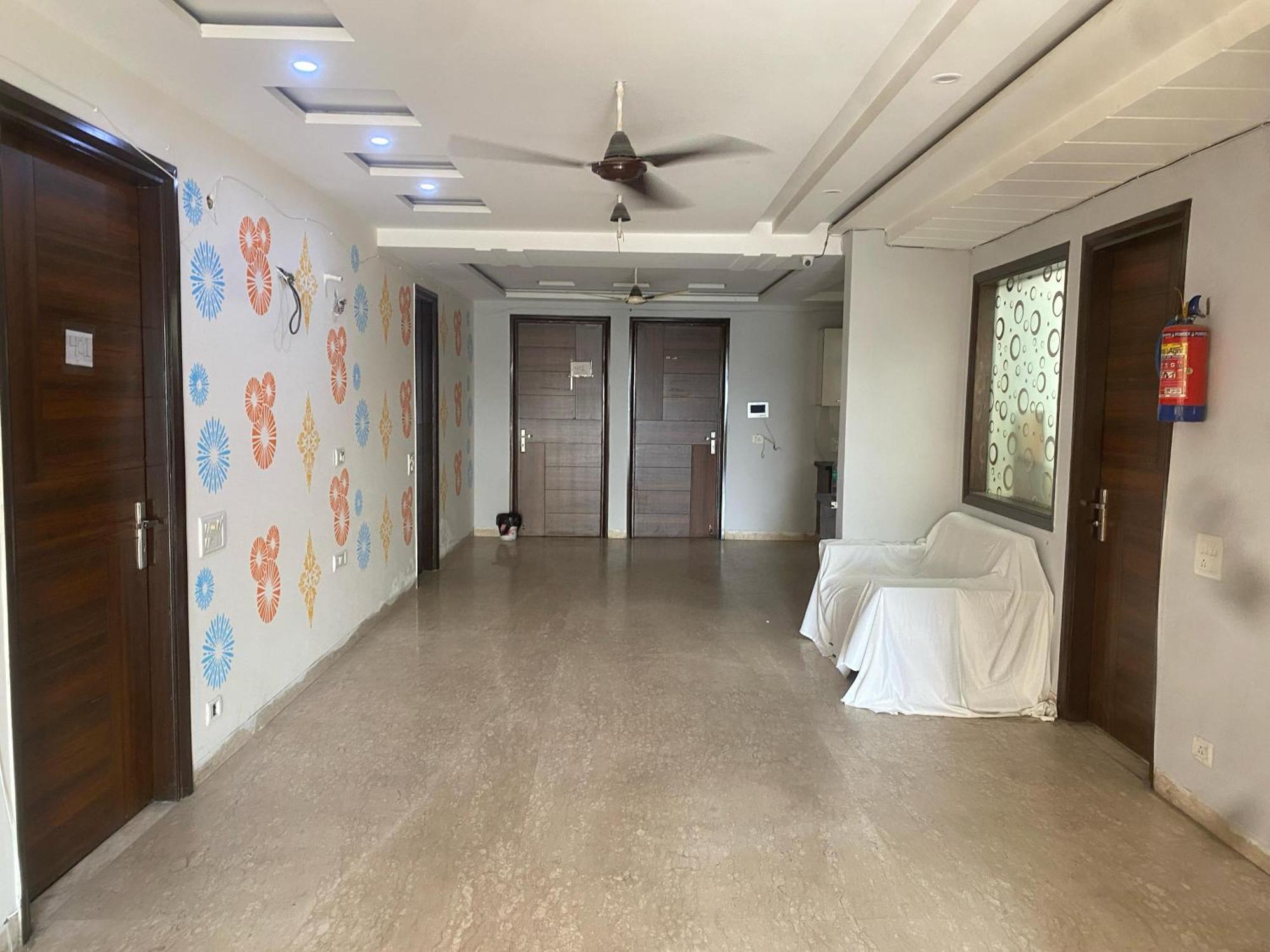 Pari Residency Hotel