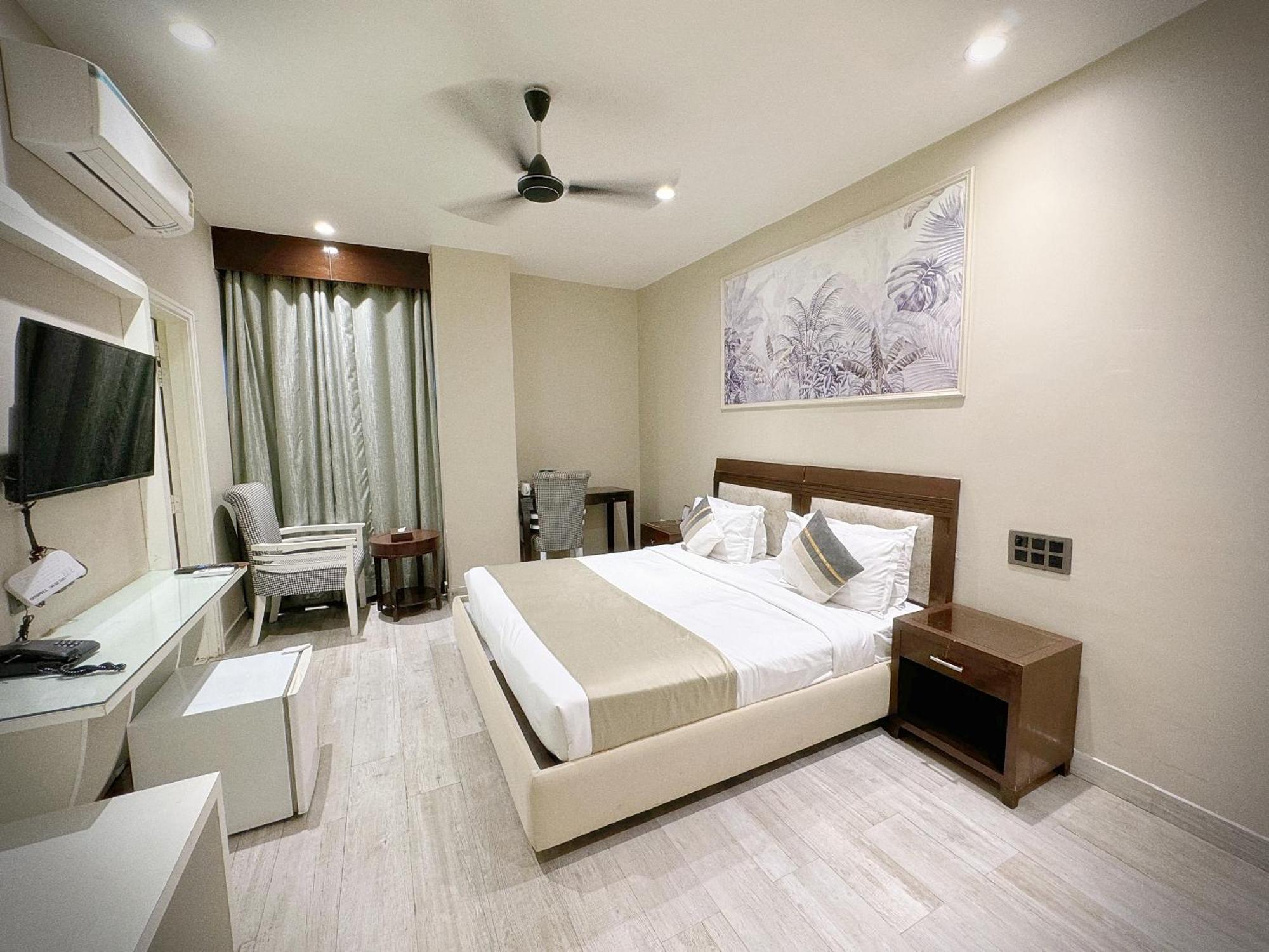 Hotel Skon Boutique By Orion 3*