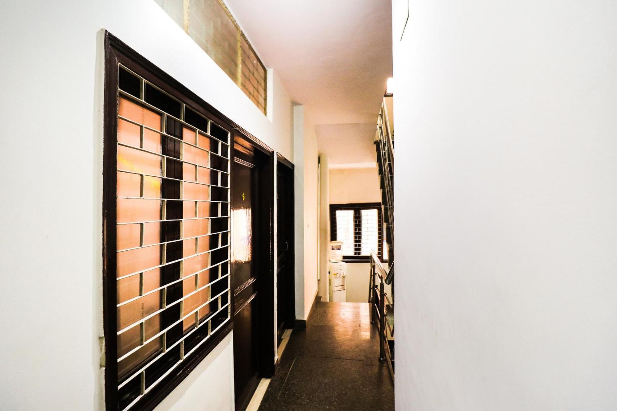 O Bansal Hotel New Delhi