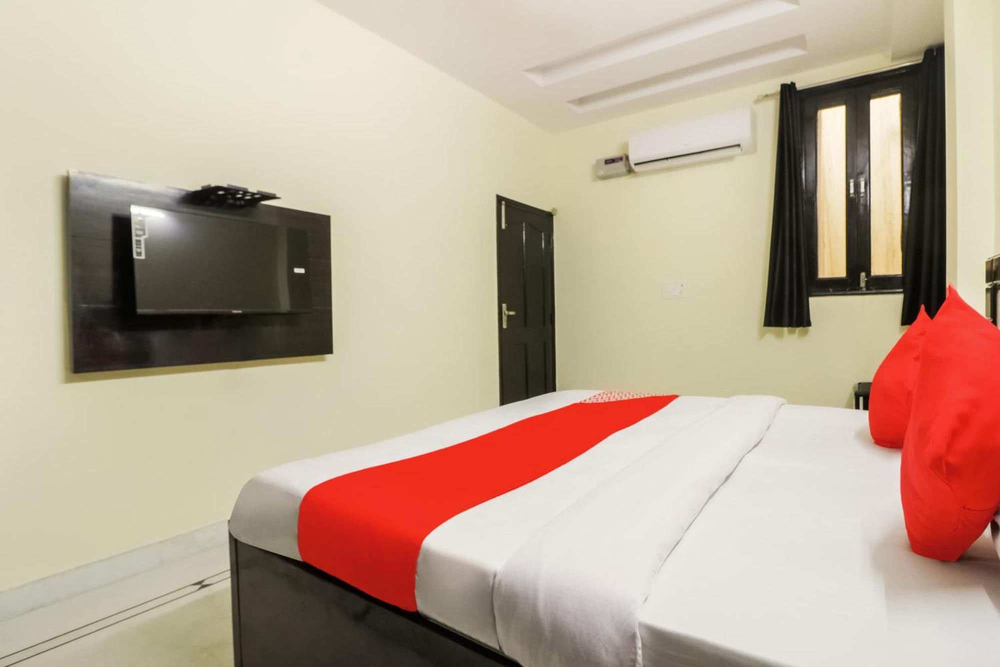 Hotel Golden Bridge New Delhi
