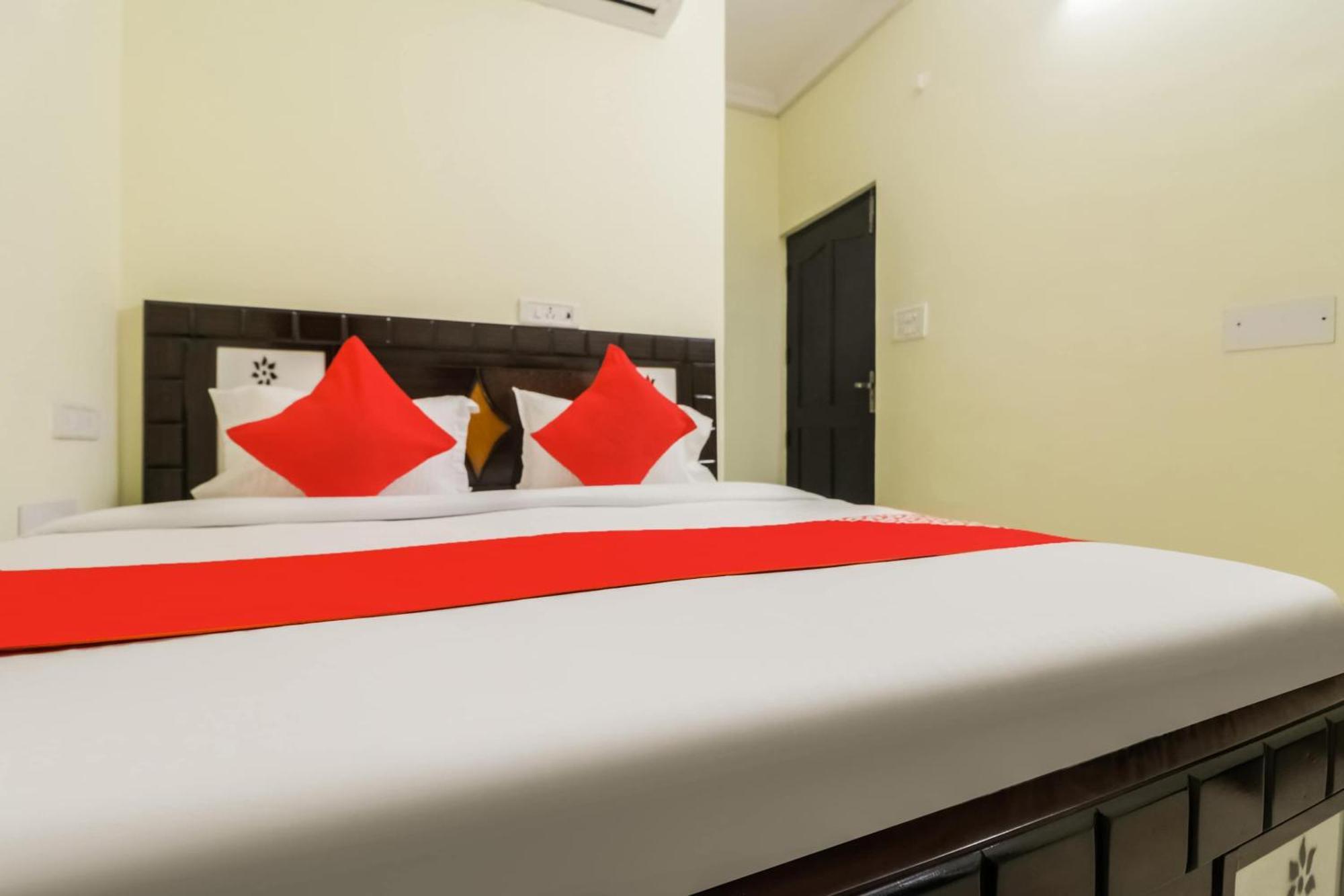 Hotel Golden Bridge
