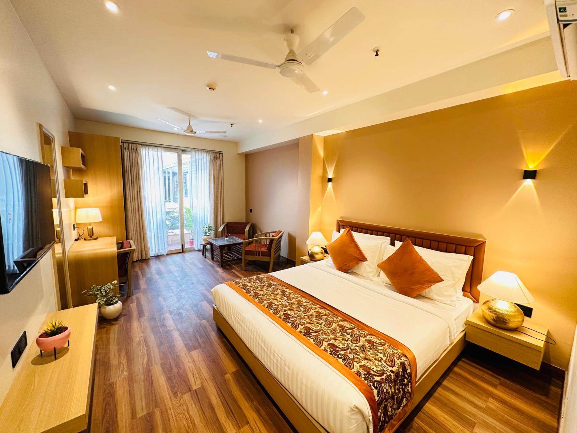 South Ex Residency - South Ex Near Aiims Delhi - Couple Friendly 3*