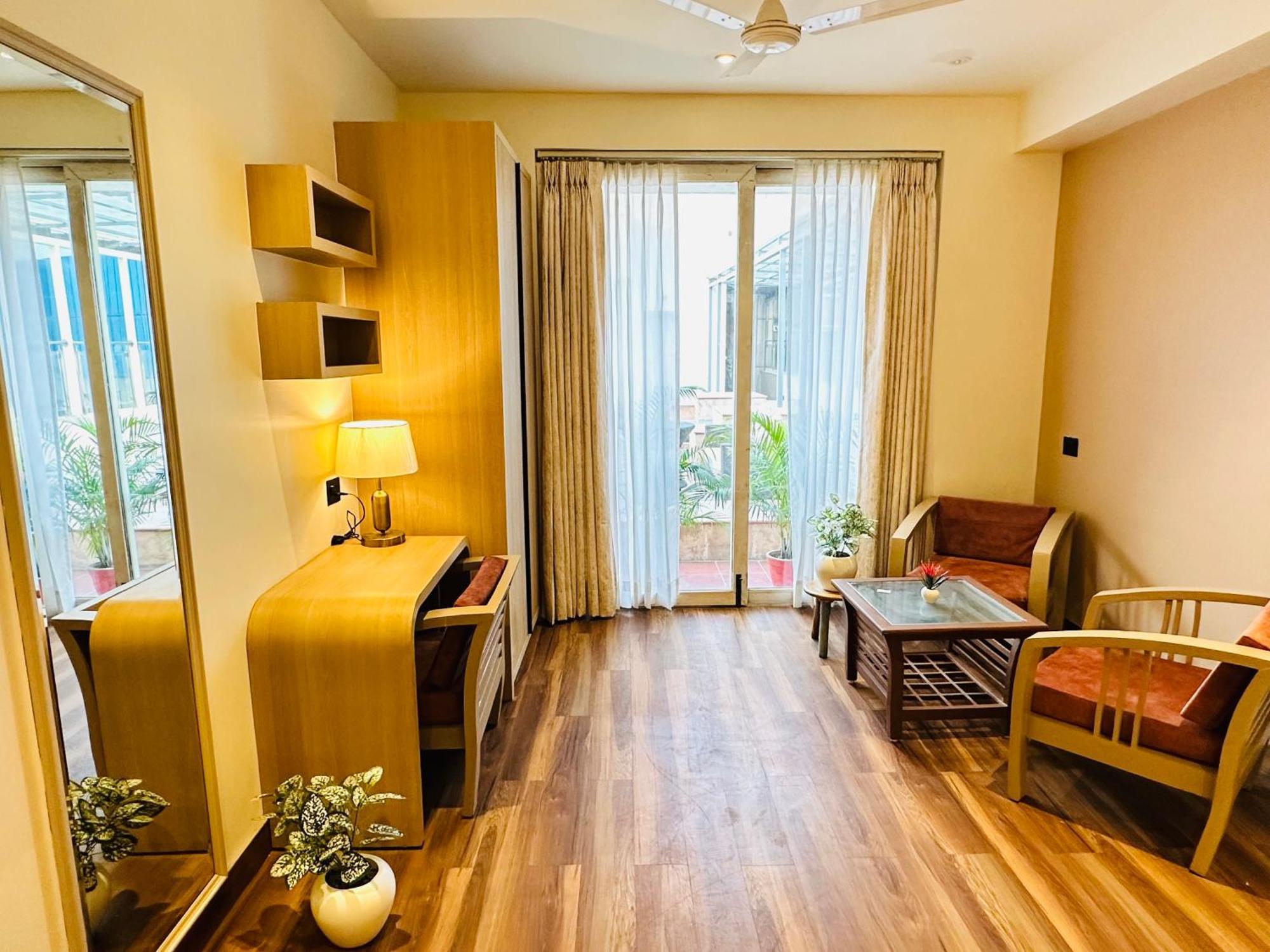 Hotel South Ex Residency - South Ex Near Aiims Delhi - Couple Friendly New Delhi