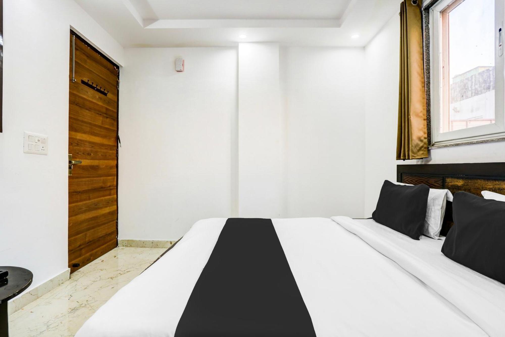 Hotel O International